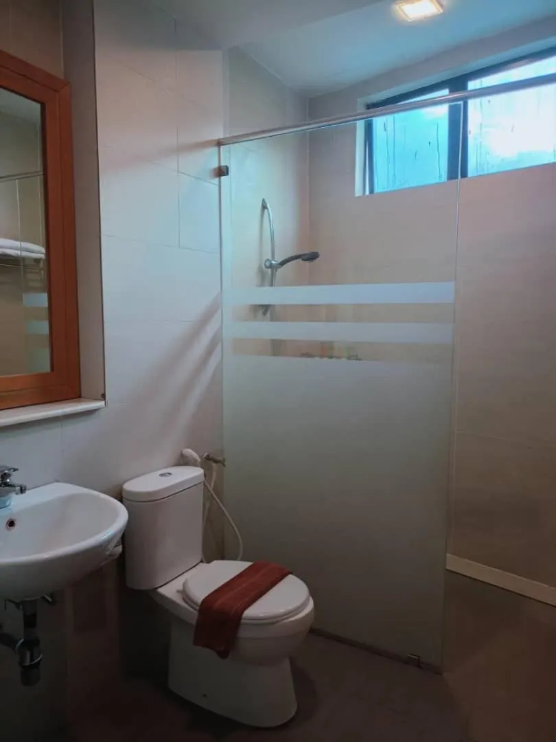 Shower in Hills Aranda Nova Hotel