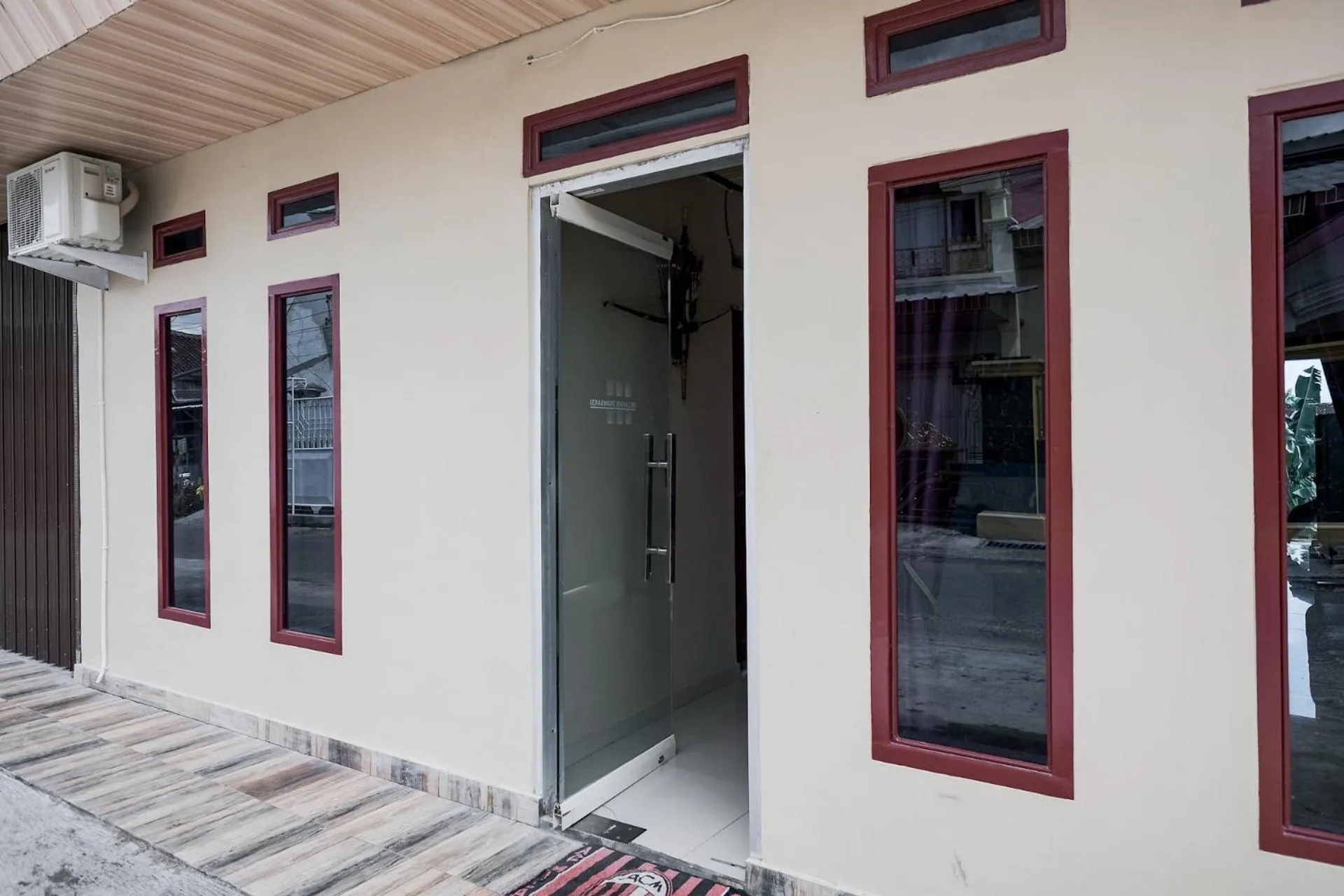 RedDoorz near Jalan Perintis Kemerdekaan Lampung