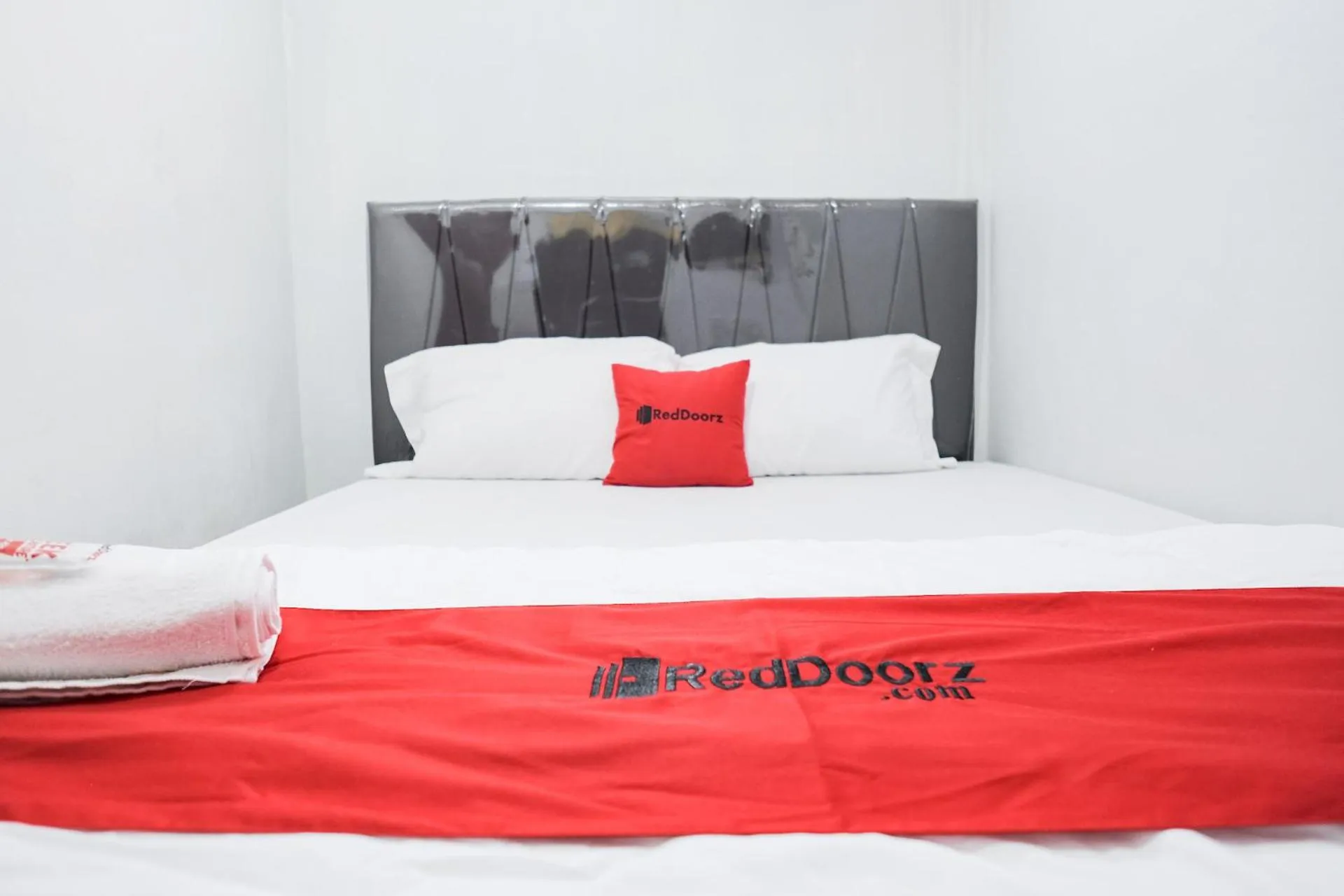 Bed in RedDoorz near Jalan Perintis Kemerdekaan Lampung