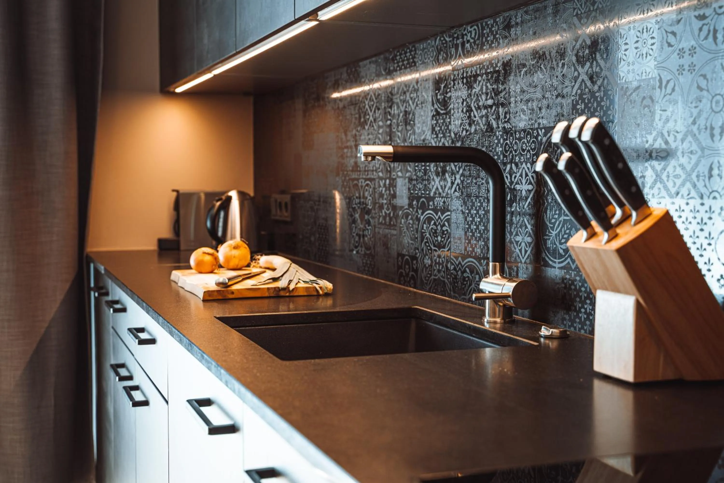 Apartment with Balcony in Mountainview Apartments