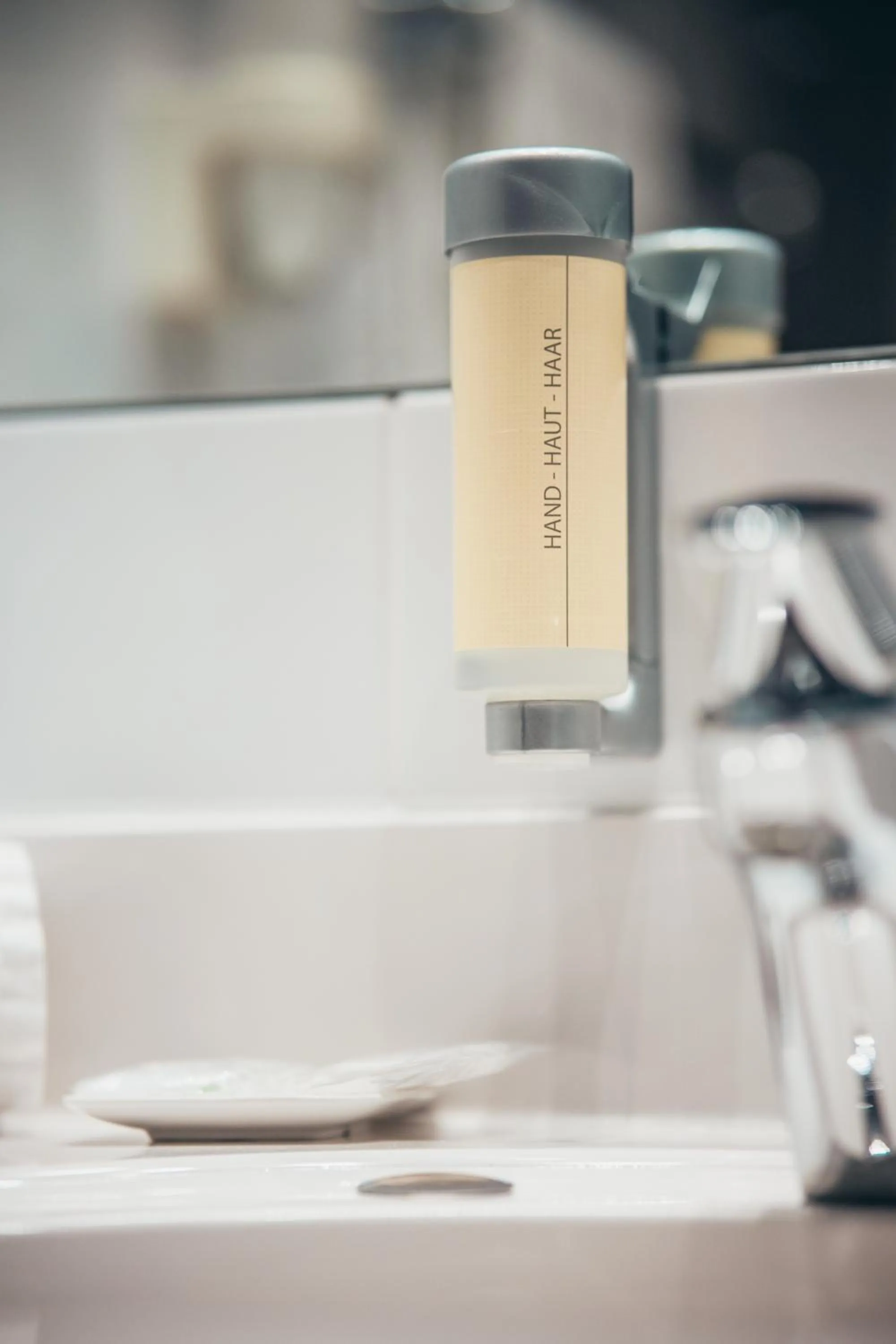 Bathroom in Maifeld Sport- und Tagungshotel