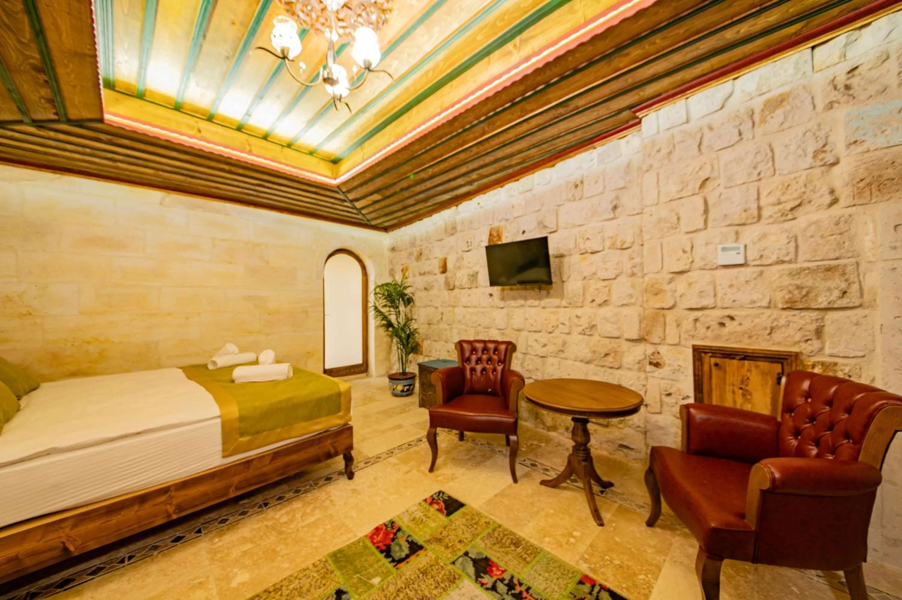 Photo of the whole room, Bed in Sobek Stone House Cappadocia