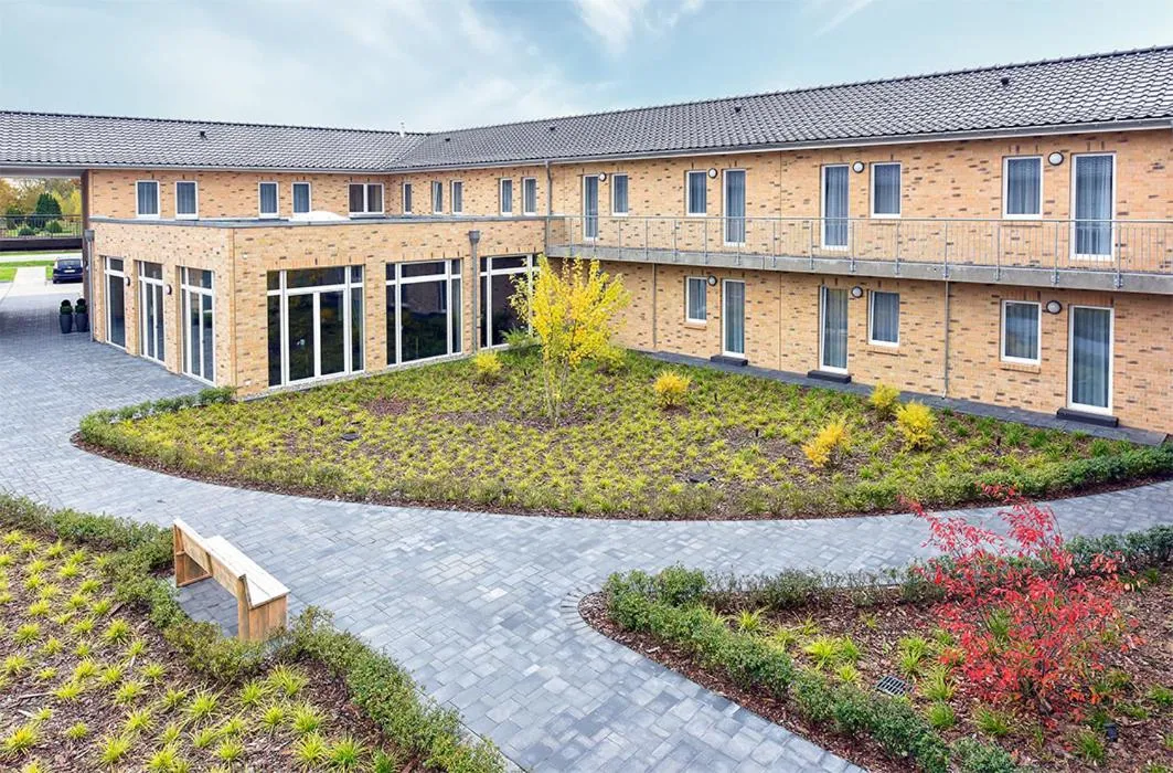 PRIMA Inn HOTEL & HOF NEURUPPIN - digitales & rezeptionsloses Motel