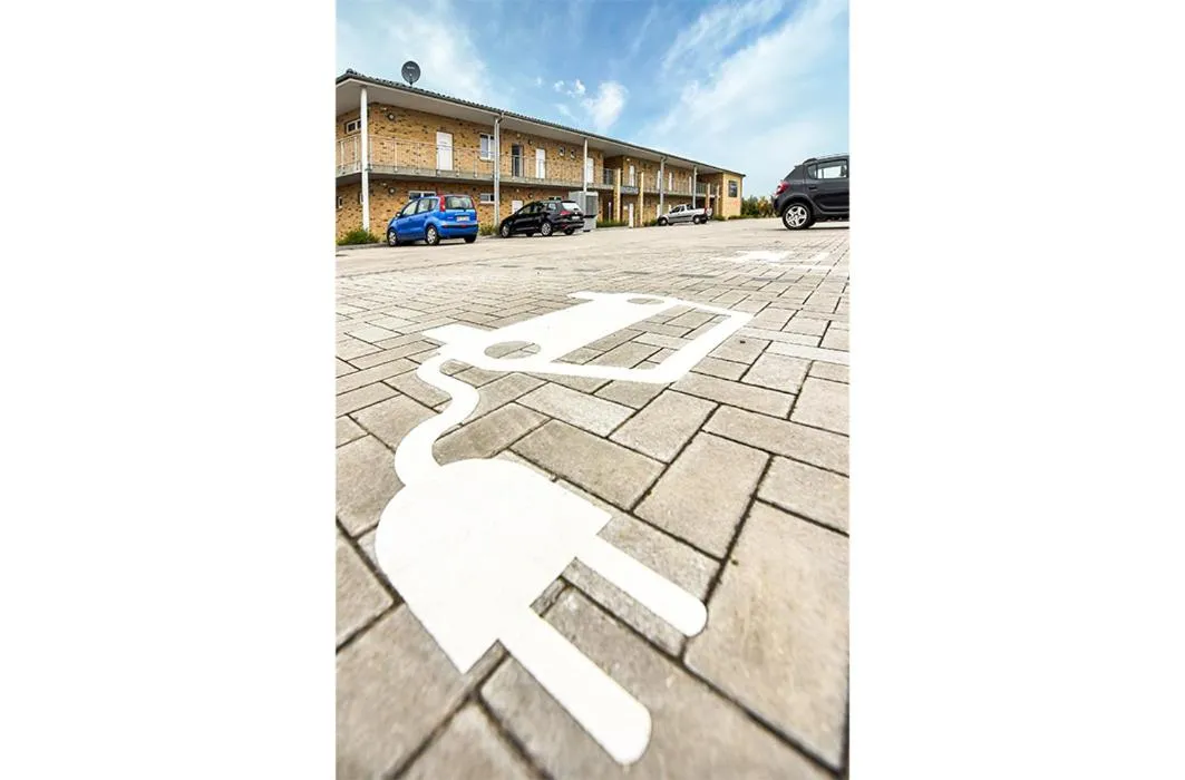 PRIMA Inn HOTEL & HOF NEURUPPIN - digitales & rezeptionsloses Motel