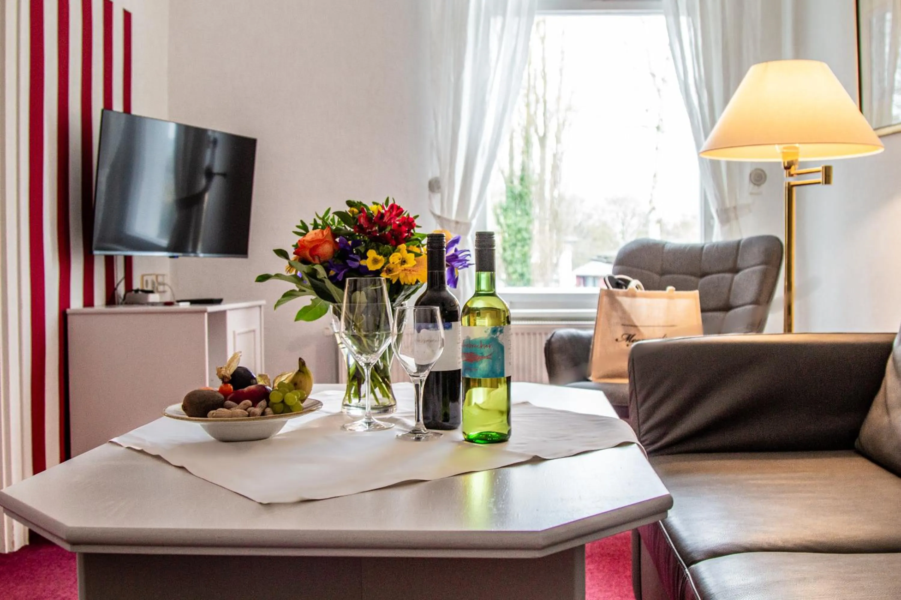 Photo of the whole room in Meeressterne Hotel Weißes Schloß