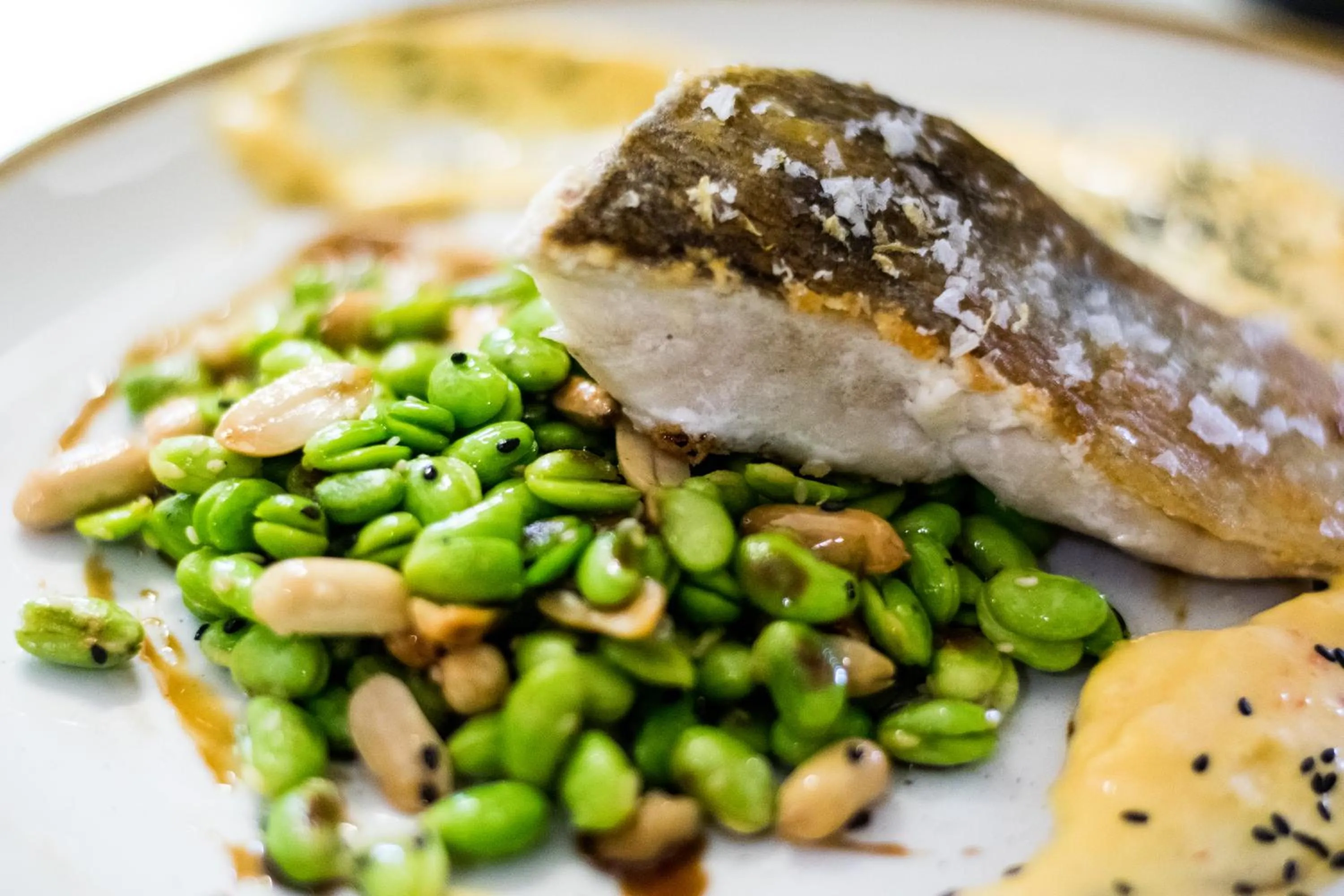 Restaurant/places to eat in Meeressterne Hotel Weißes Schloß