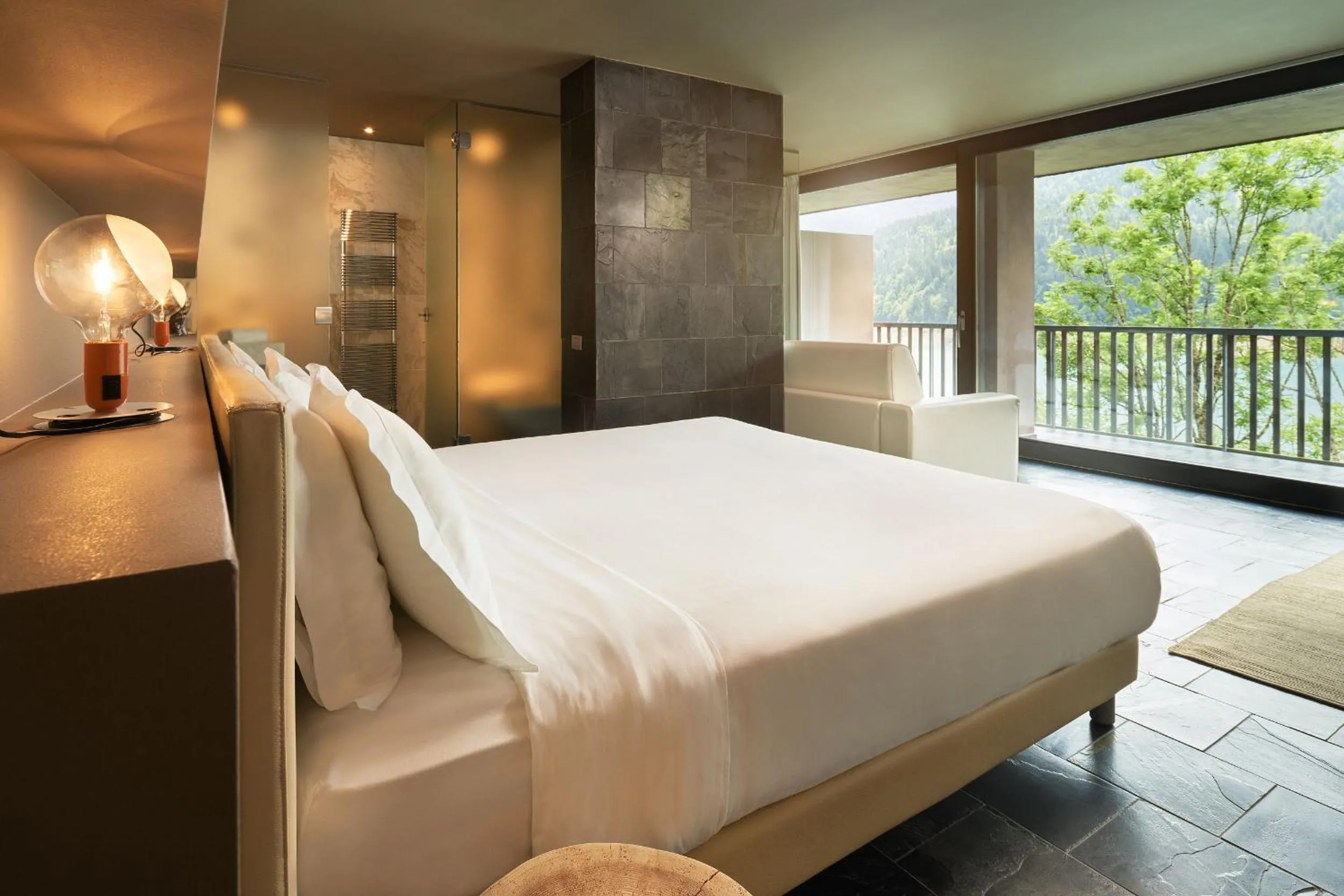 Bed in NS SUITE SAURIS