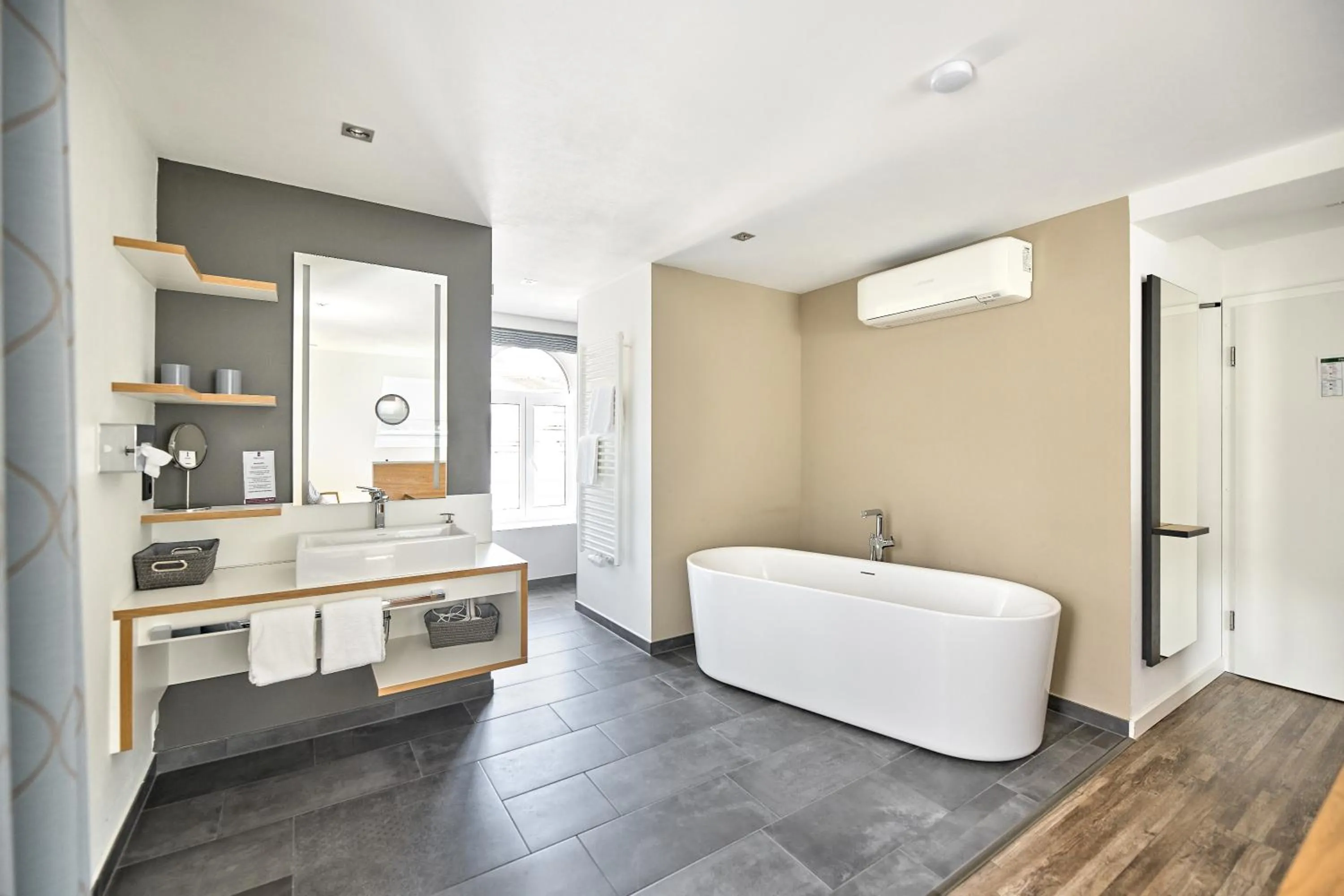 Bathroom in Hotel Halfenstube & Villa Spa 1894