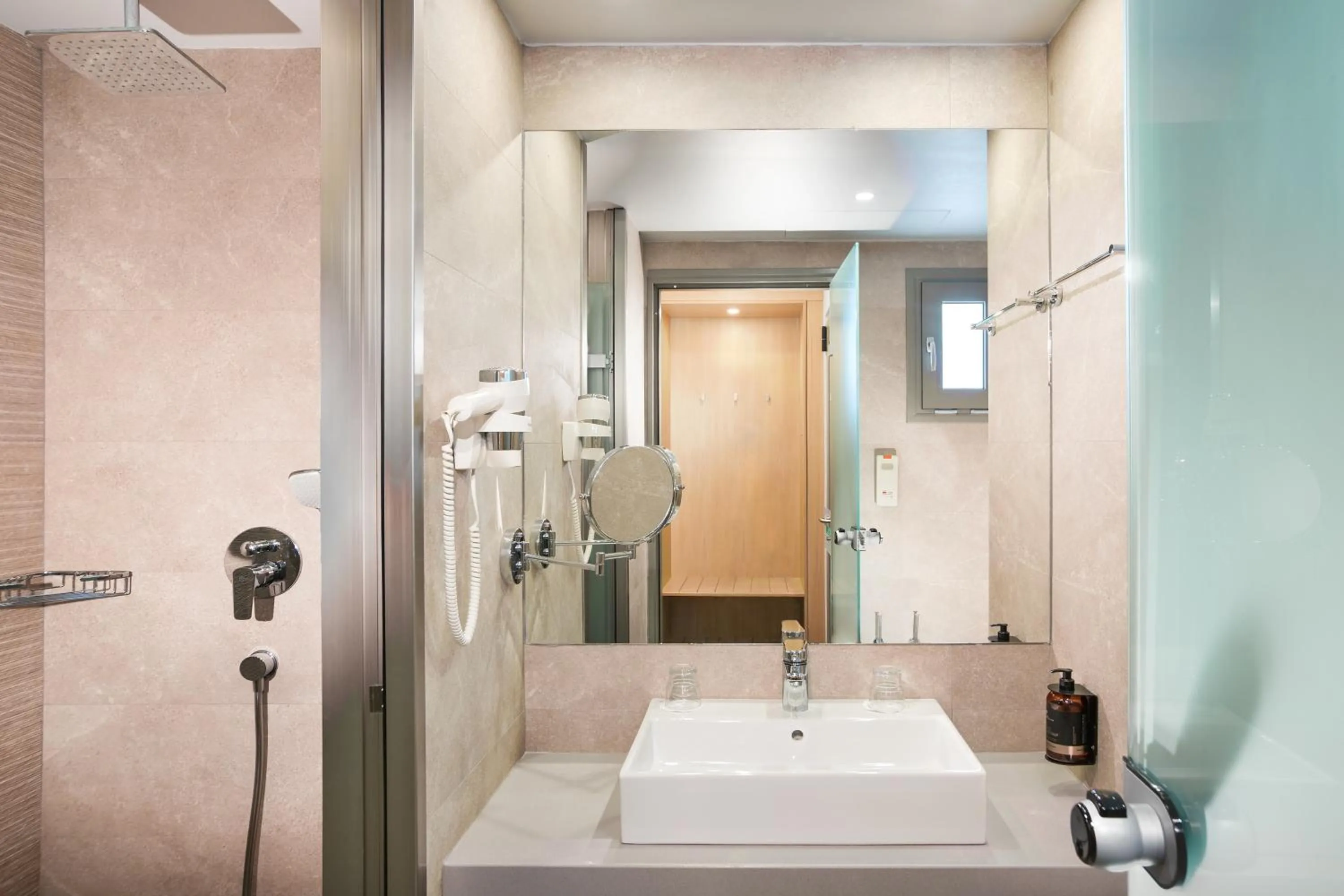 Bathroom in Porto Bello Royal