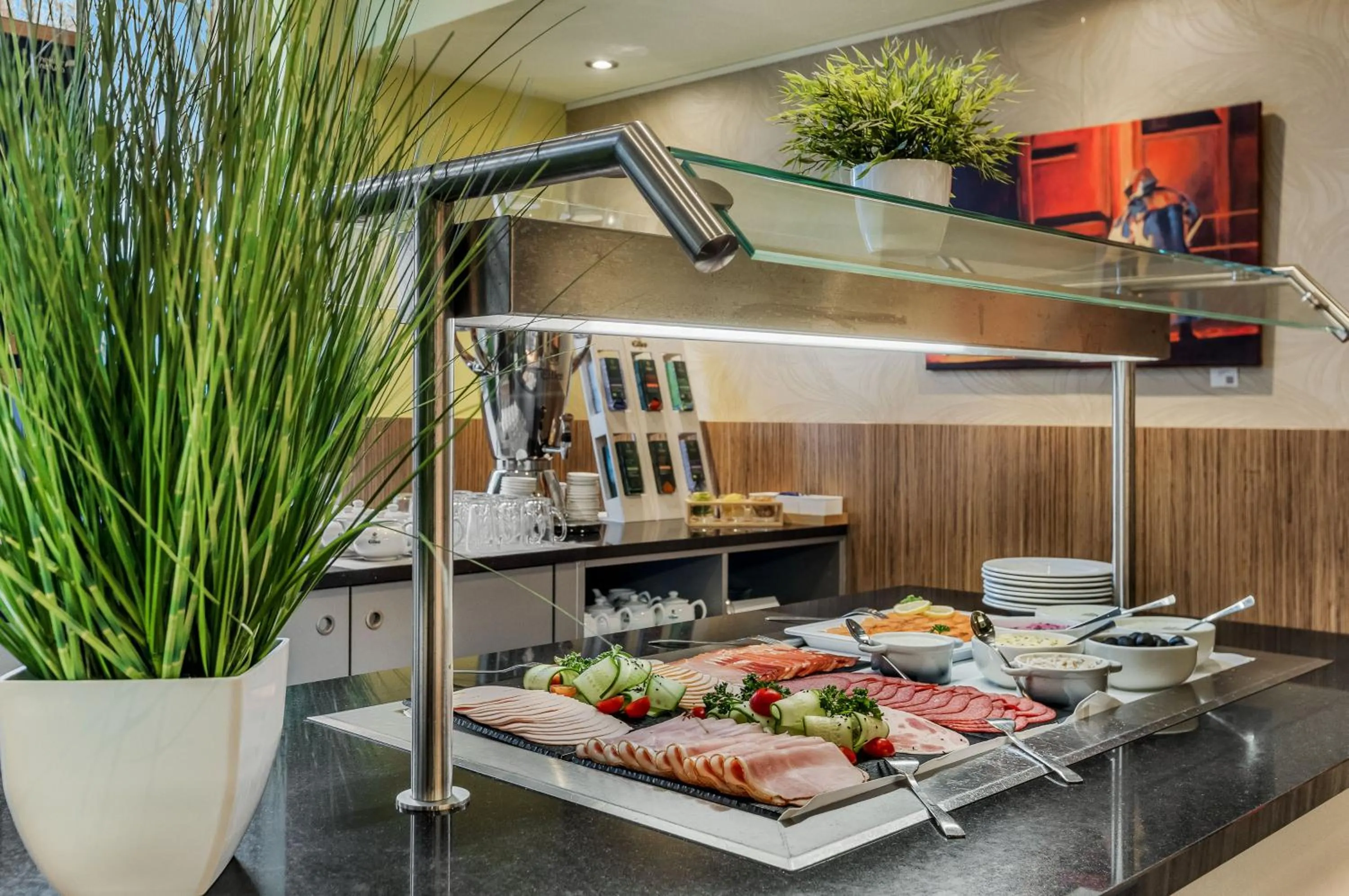 Breakfast in Mercure Hotel Hamburg am Volkspark