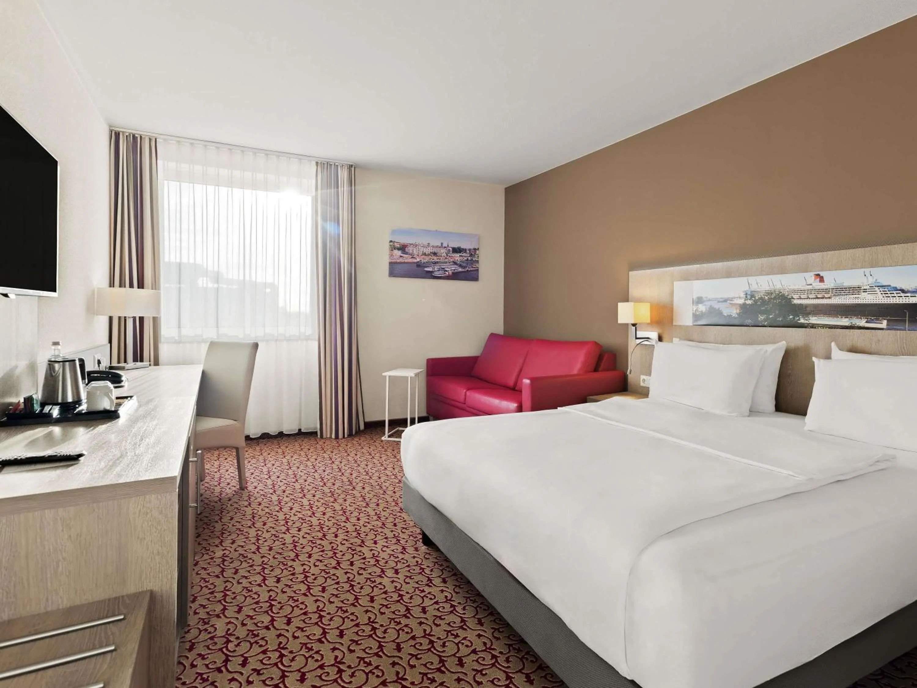 Bedroom, Bed in Mercure Hotel Hamburg am Volkspark