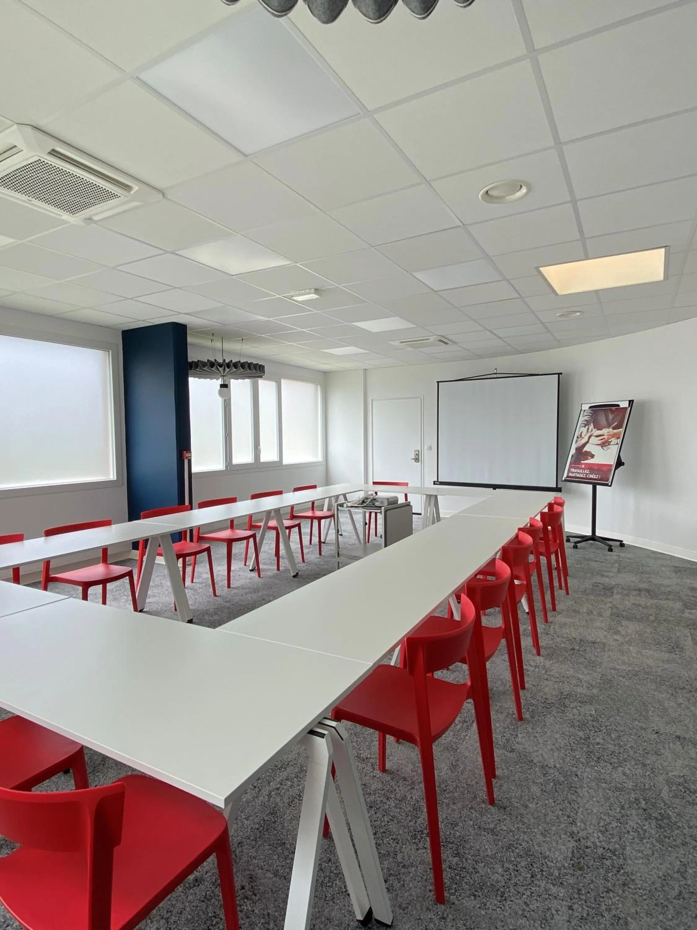 Meeting/conference room in ibis Montélimar Nord