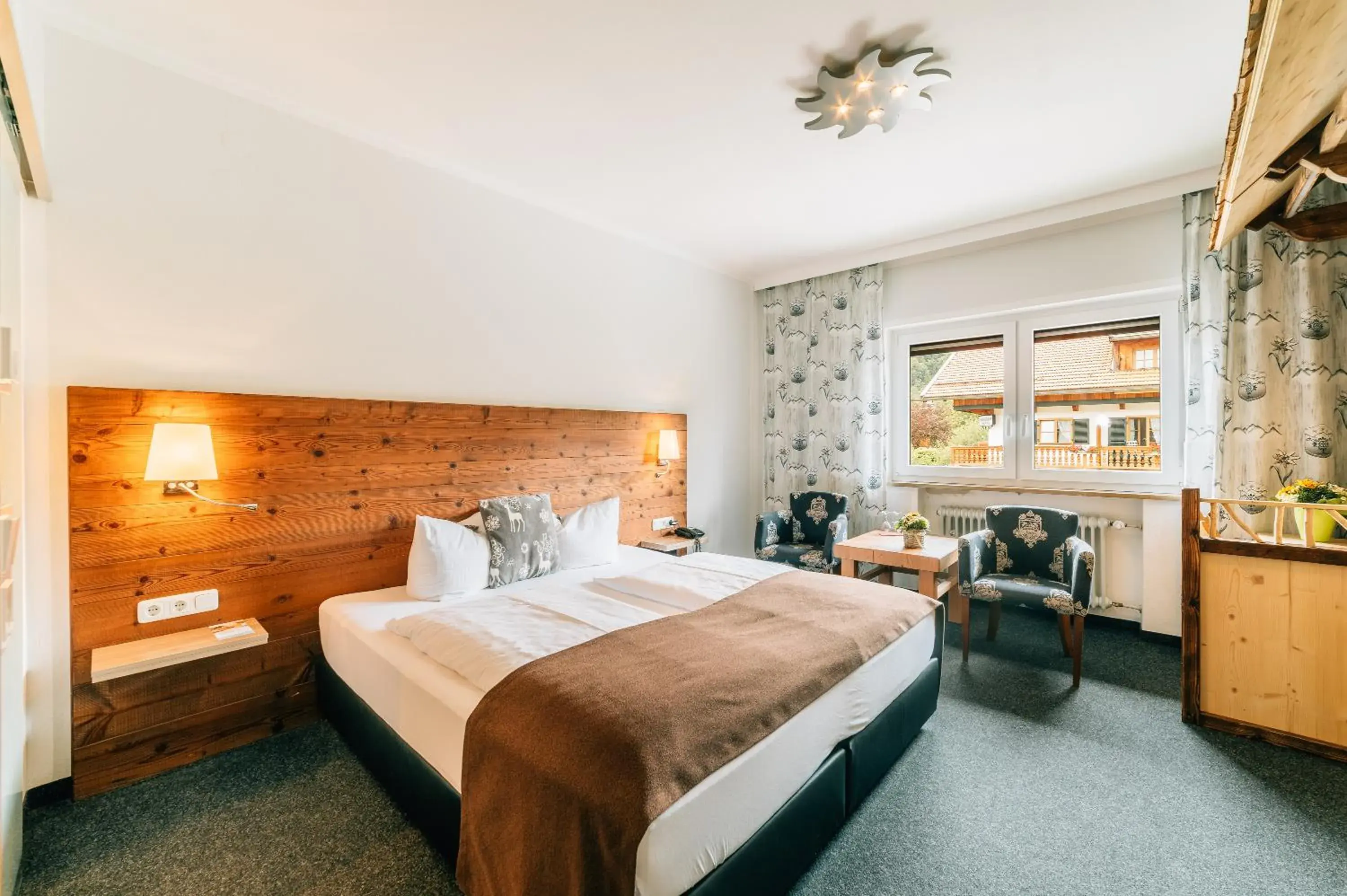 Double Room in Hotel Alpensonne Double Room in Hotel Alpensonne