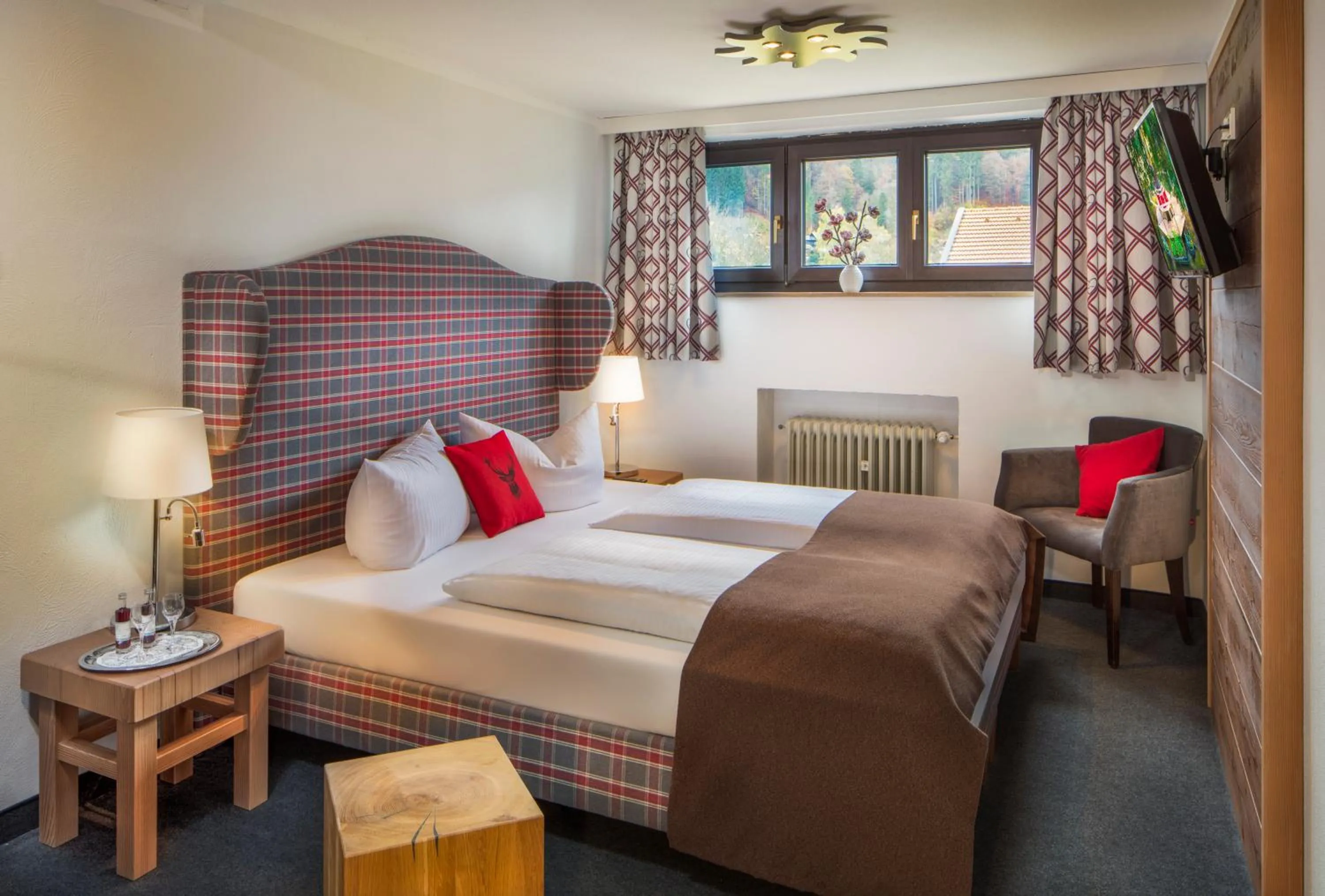 Bed in Hotel Alpensonne