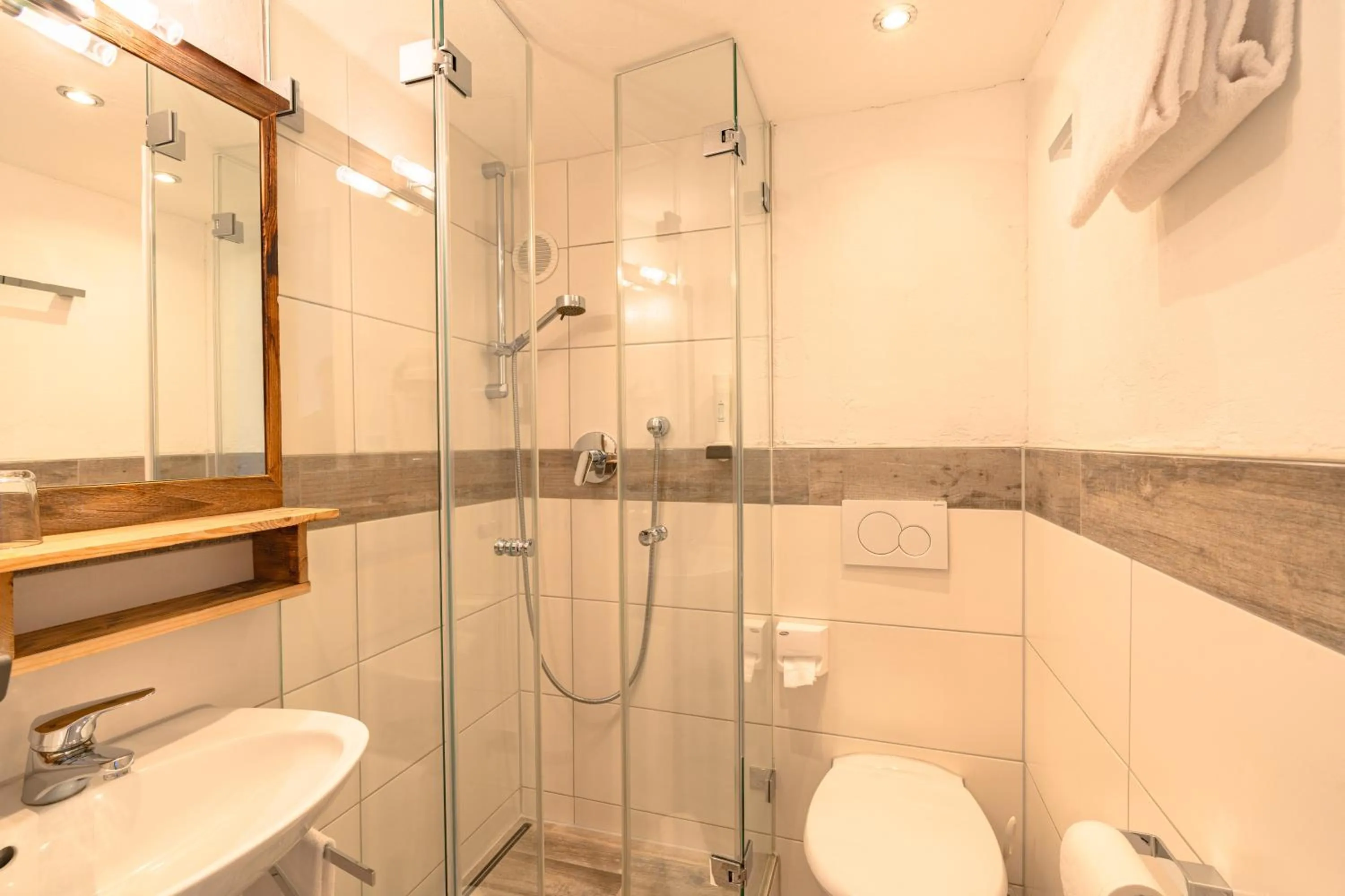 Shower in Hotel Alpensonne