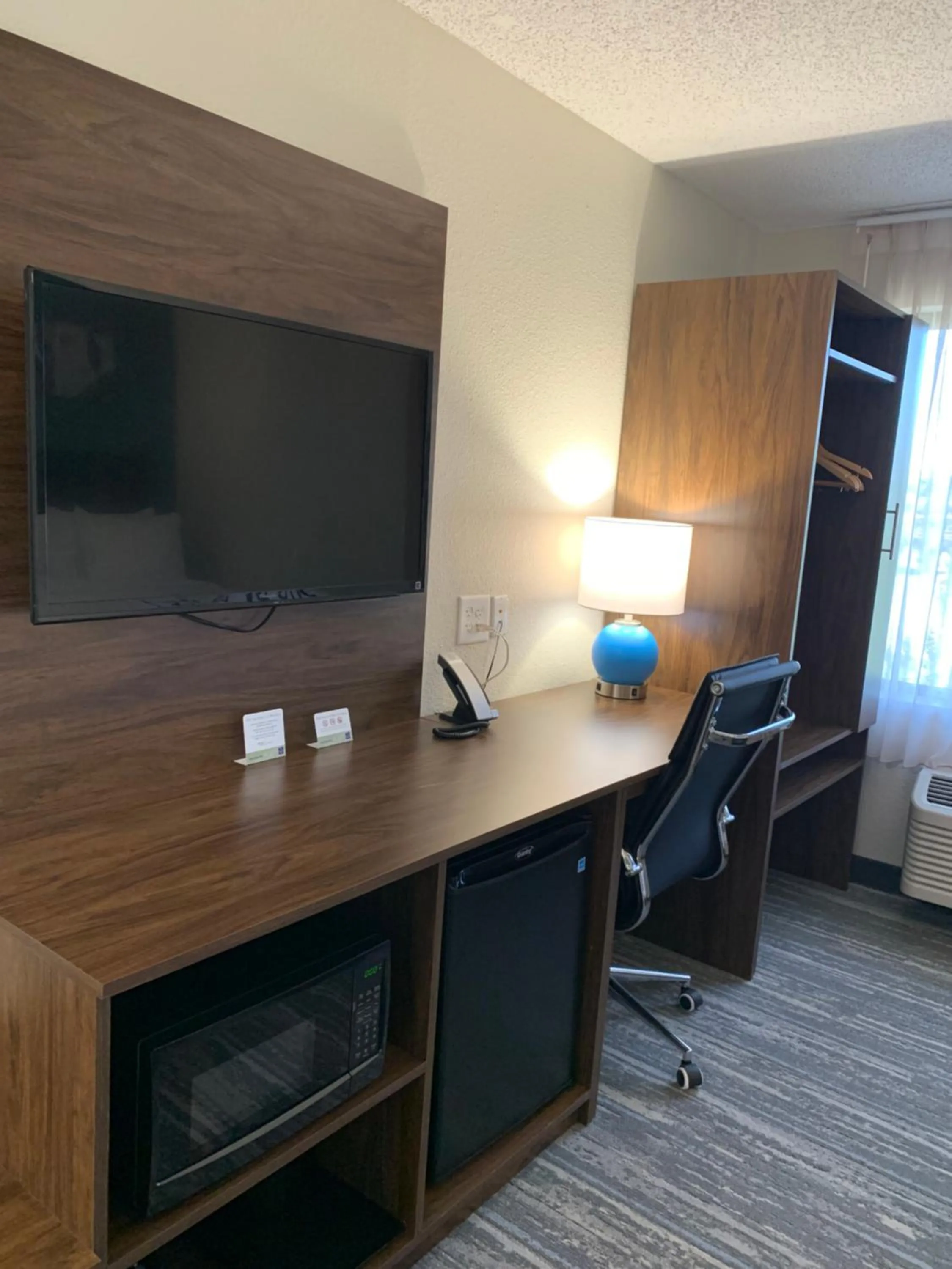 Bedroom in Sleep Inn & Suites California MD