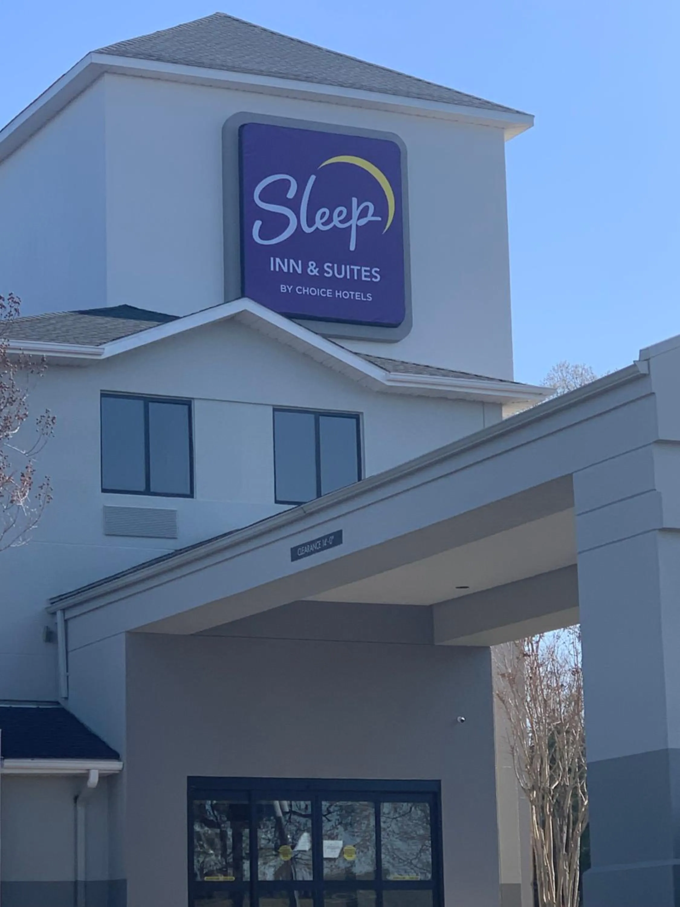 Property building in Sleep Inn & Suites California MD
