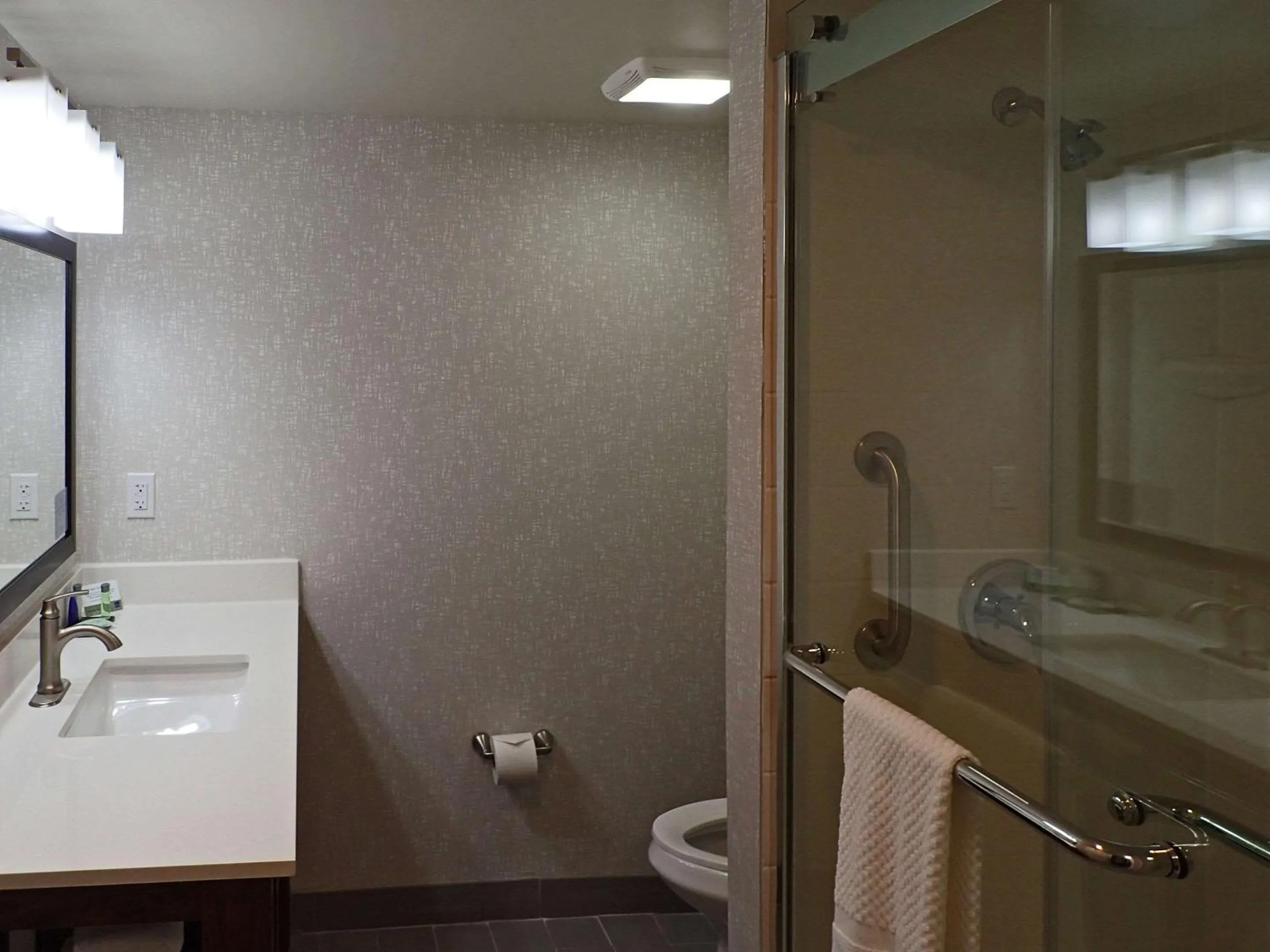 Bathroom in Sleep Inn & Suites California MD