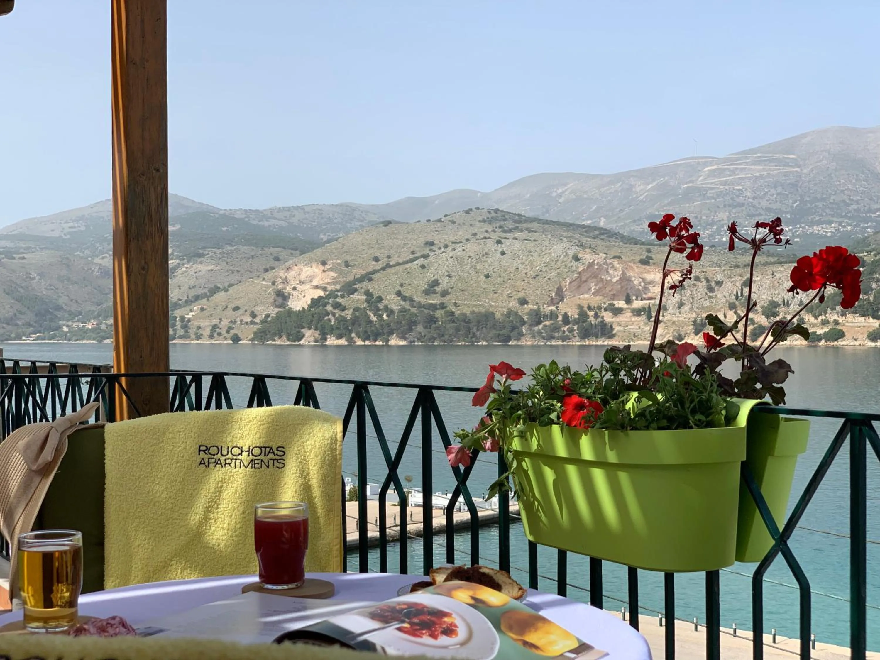 Balcony/Terrace in Rouchotas Apartments