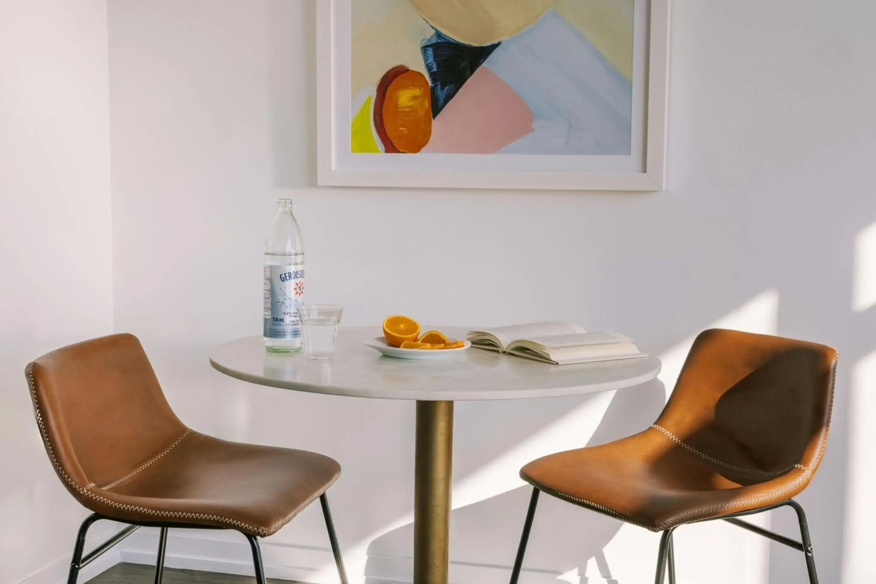 Two-Bedroom Apartment with One Queen Bed and One Double Bed in Sonder by Marriott Bonvoy The Liberty Apartments Liberty Village Two-Bedroom Apartment with One Queen Bed and One Double Bed in Sonder by Marriott Bonvoy The Liberty Apartments Liberty Village