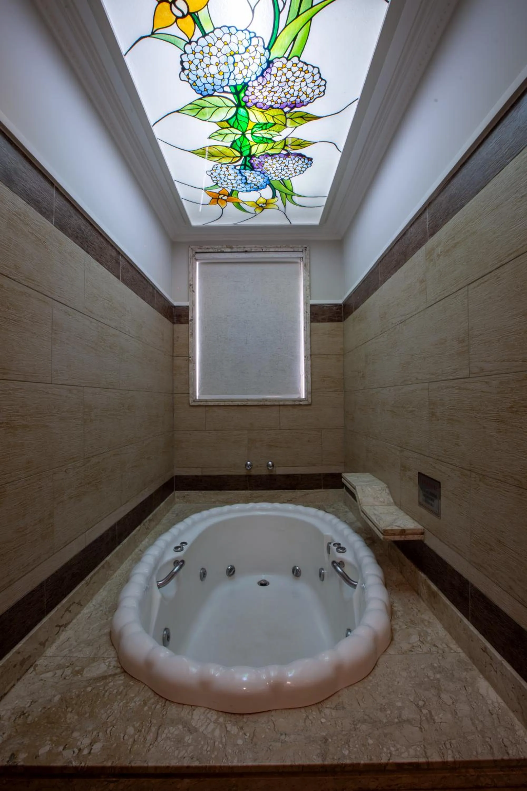 Bath in Rede Andrade Piratininga