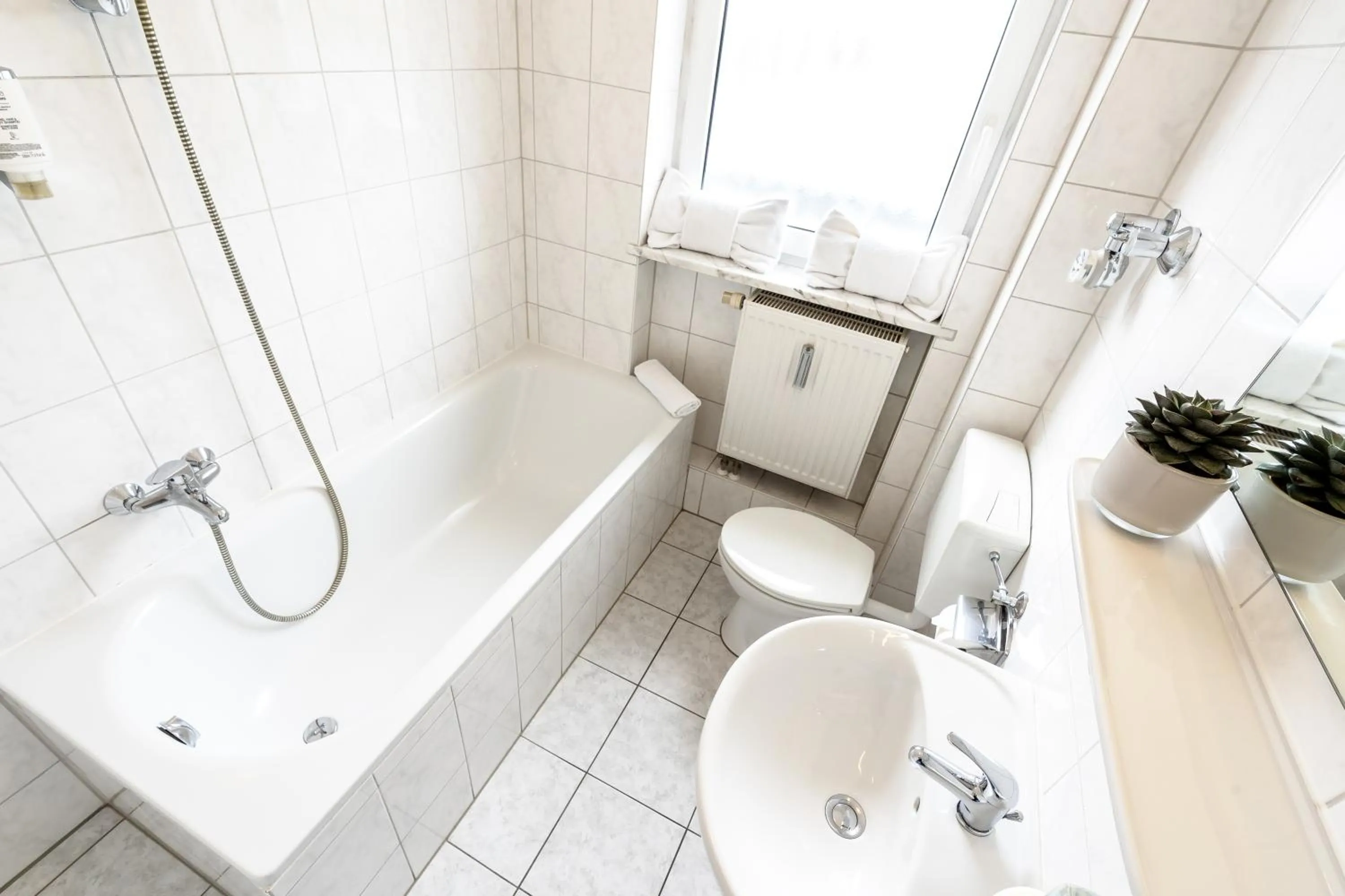 Bathroom in Hotel Fresh INN