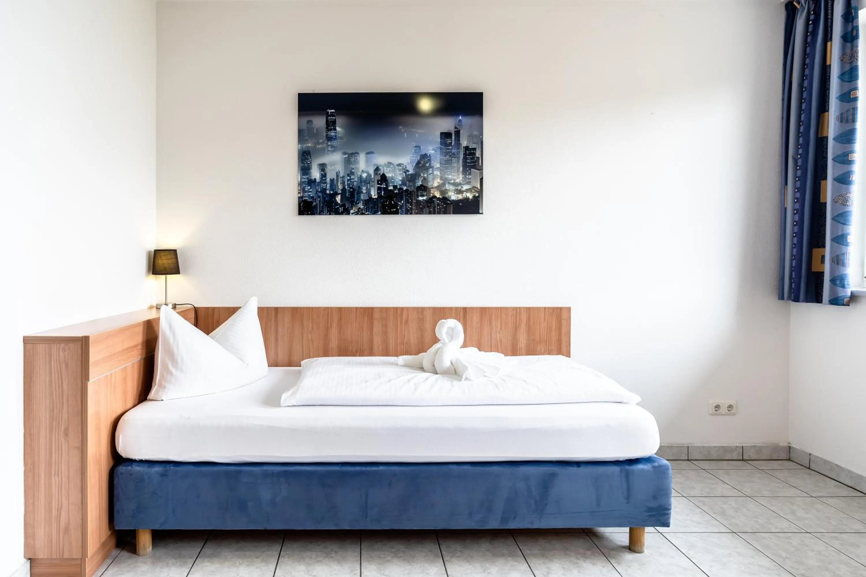 Bed in Hotel Fresh INN