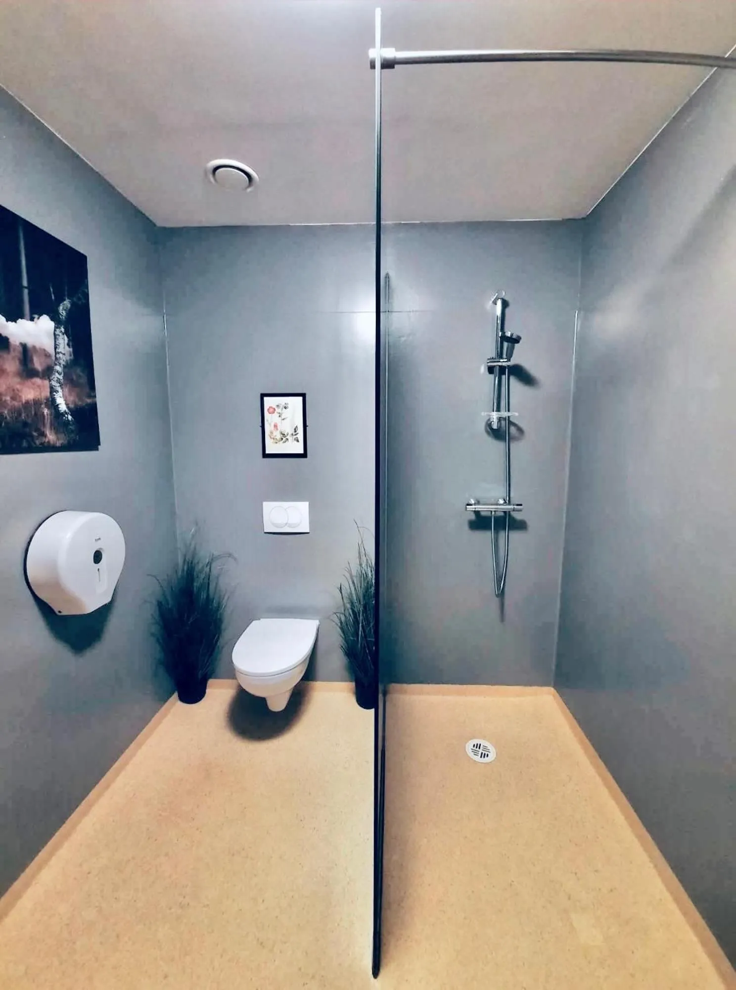 Shower in Bus Hostel Reykjavik