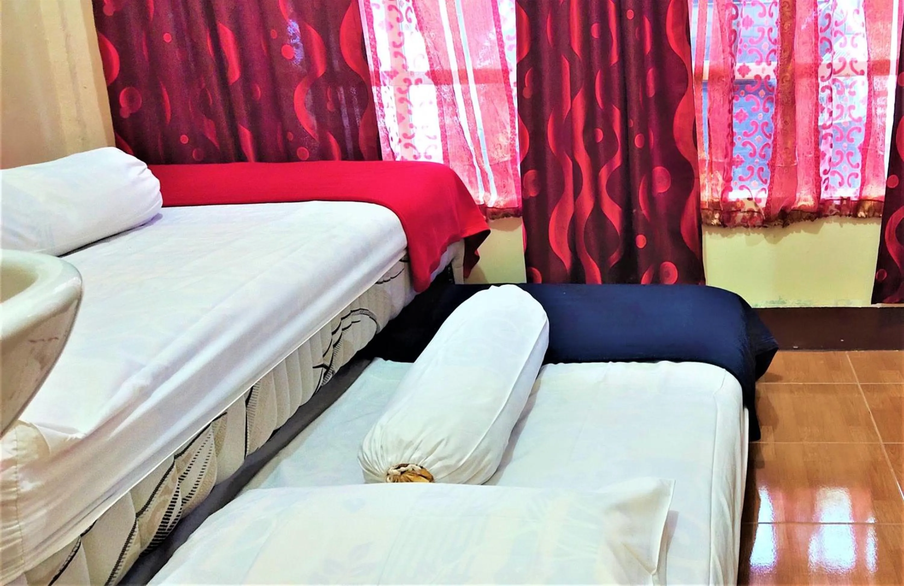 Bedroom, Bed in Katawa Guest House Syariah