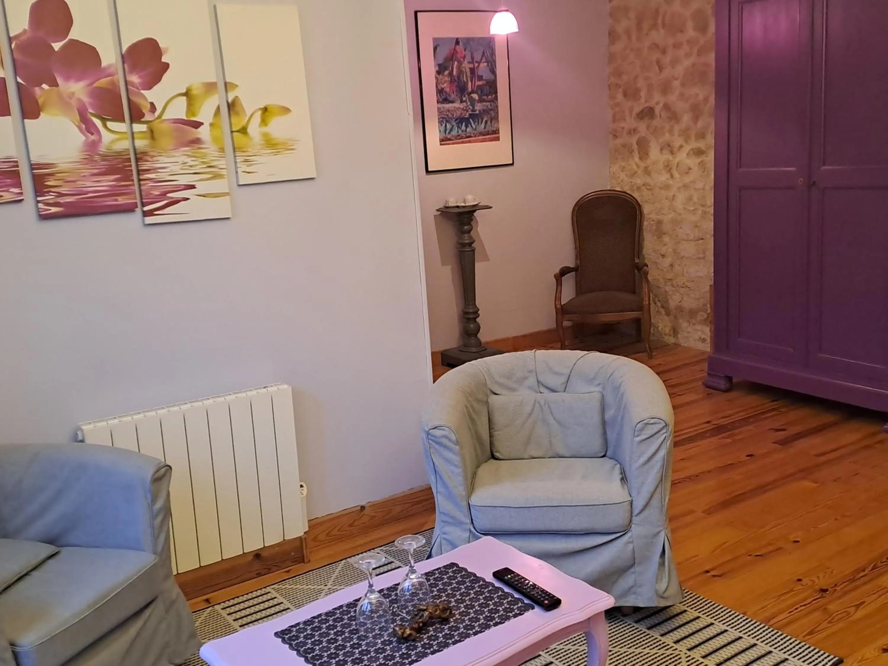 Living room in La Cadournaise