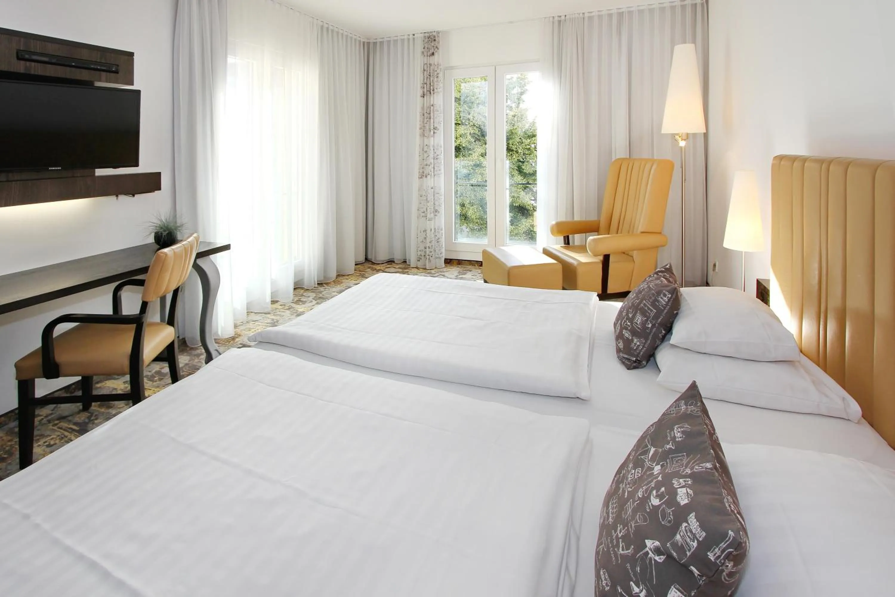 TV and multimedia, Bed in ARCOTEL Camino Stuttgart