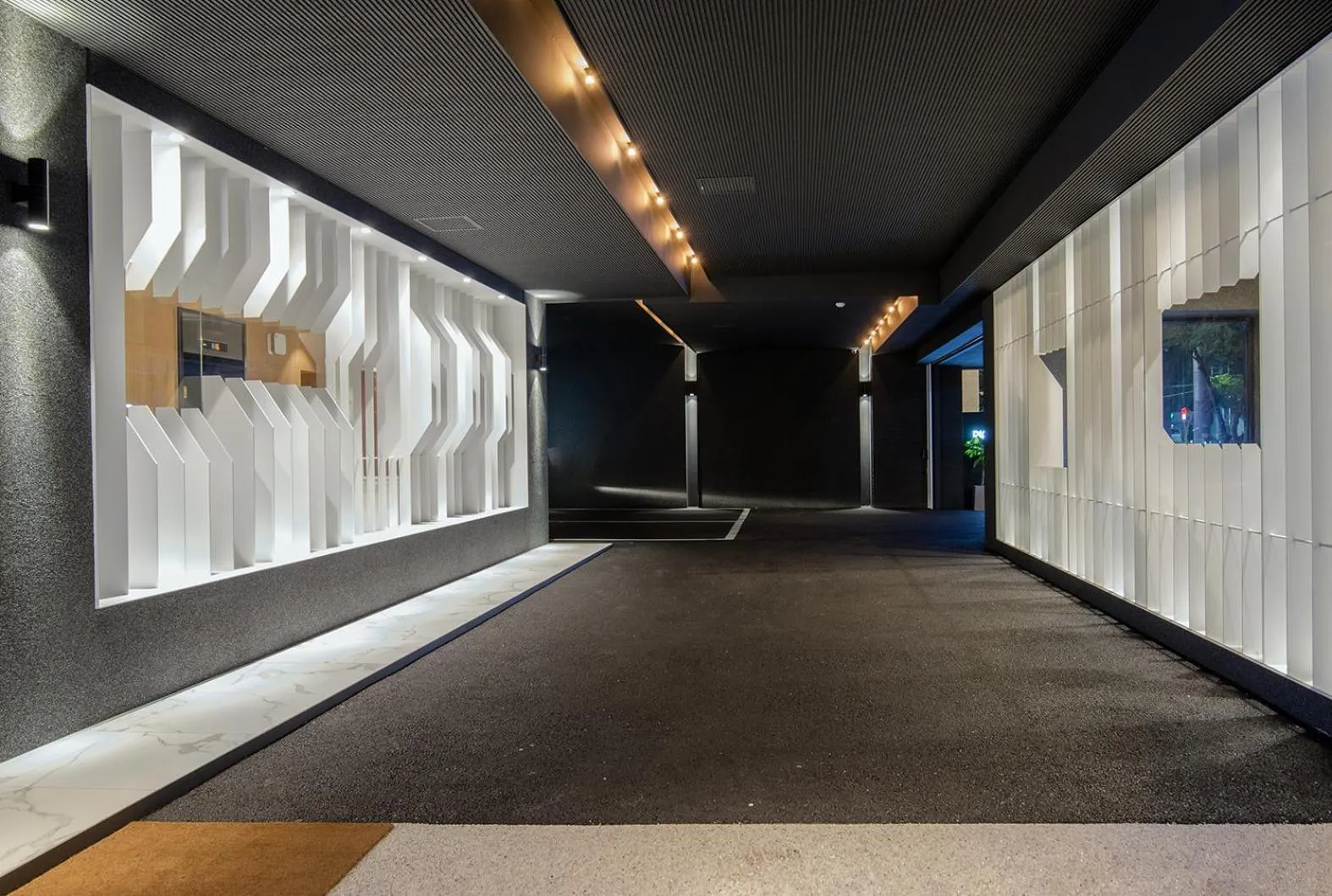 Banquet/Function facilities in BLO BY BLO HOTEL