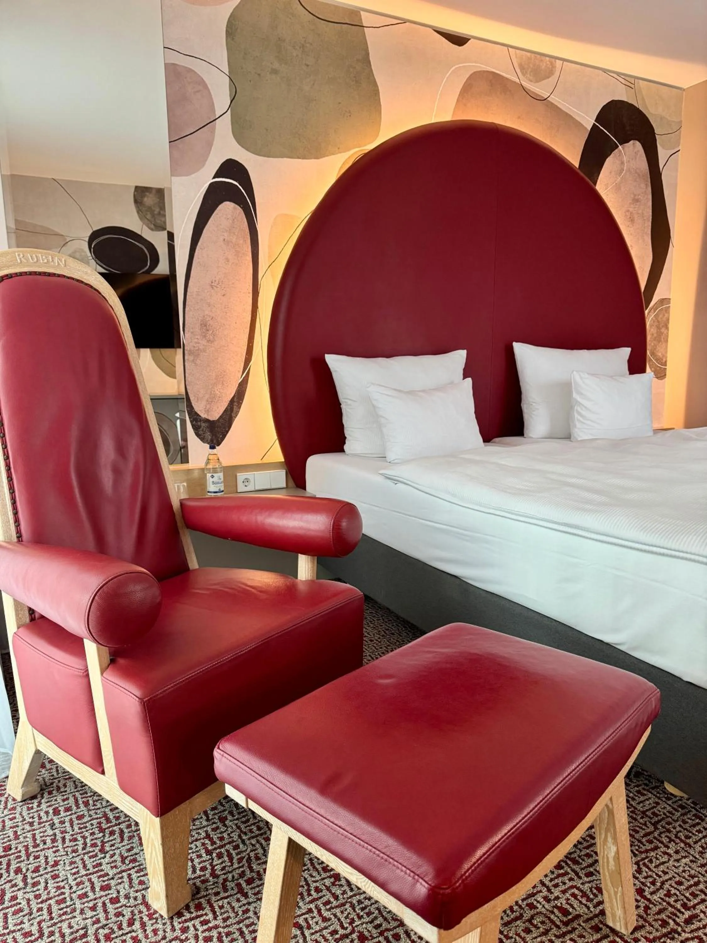 Photo of the whole room, Bed in ARCOTEL Rubin Hamburg
