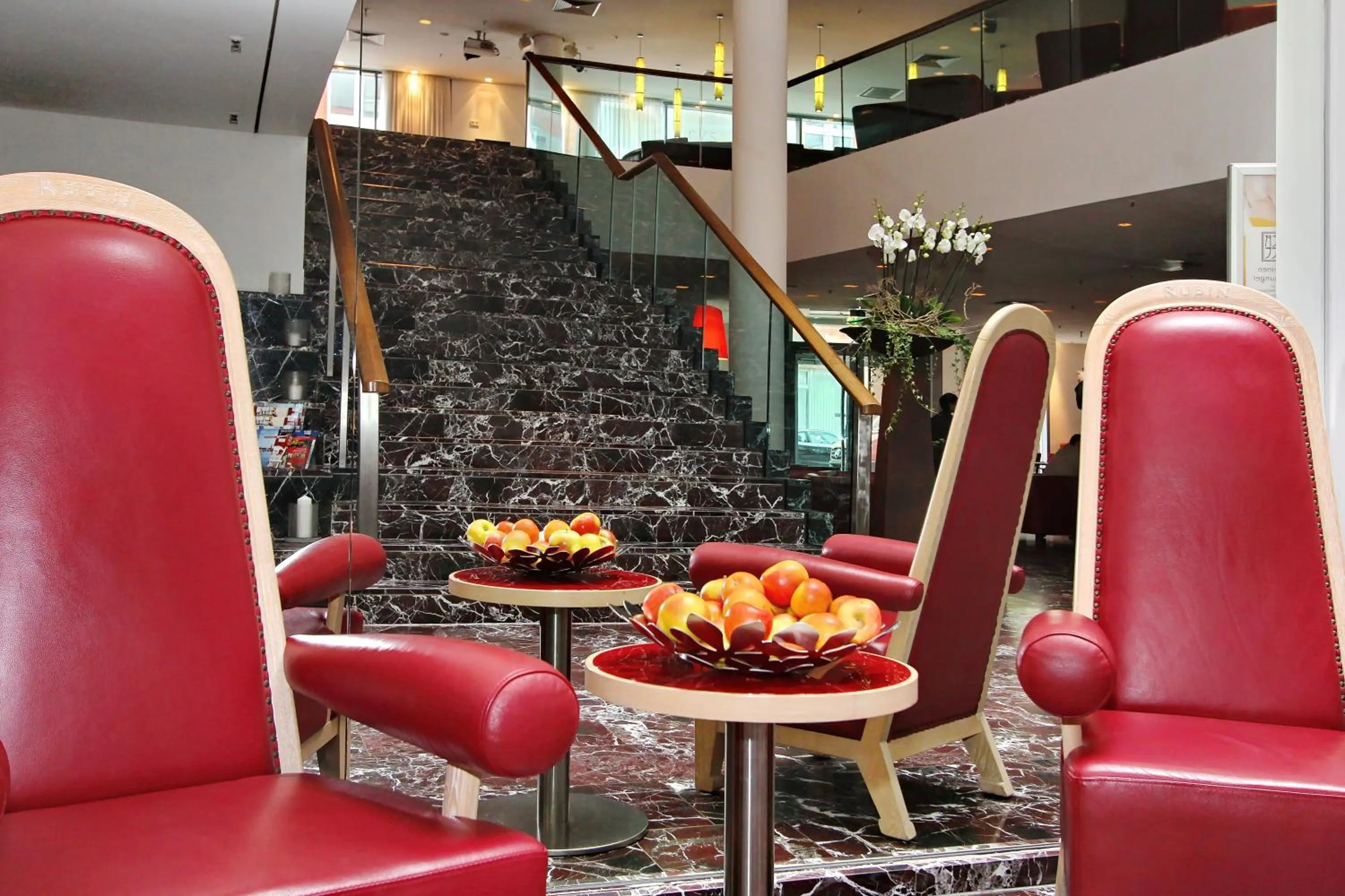 Lobby or reception in ARCOTEL Rubin Hamburg