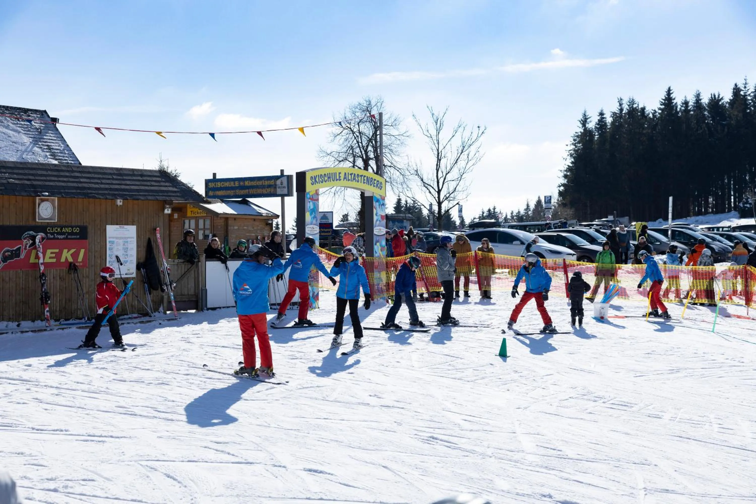 Ski School in Astenblick Apartments Winterberg with sauna