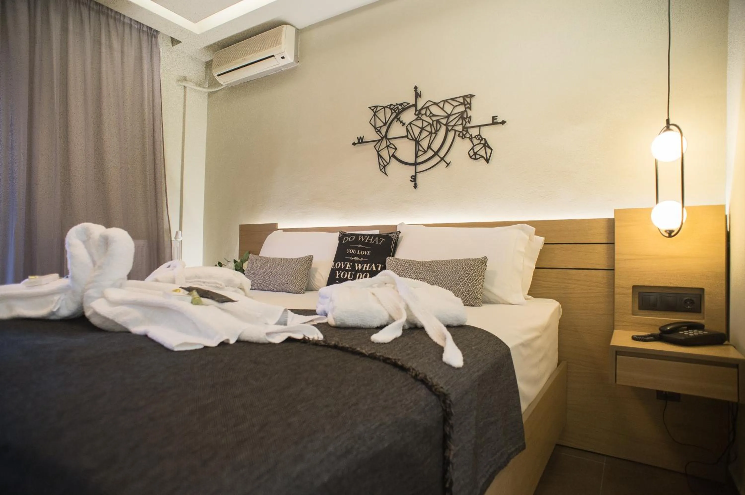 Bed in Hotel Pithari