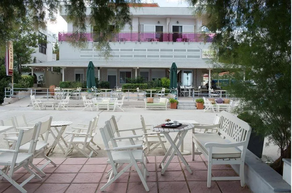 Patio in Hotel Pithari