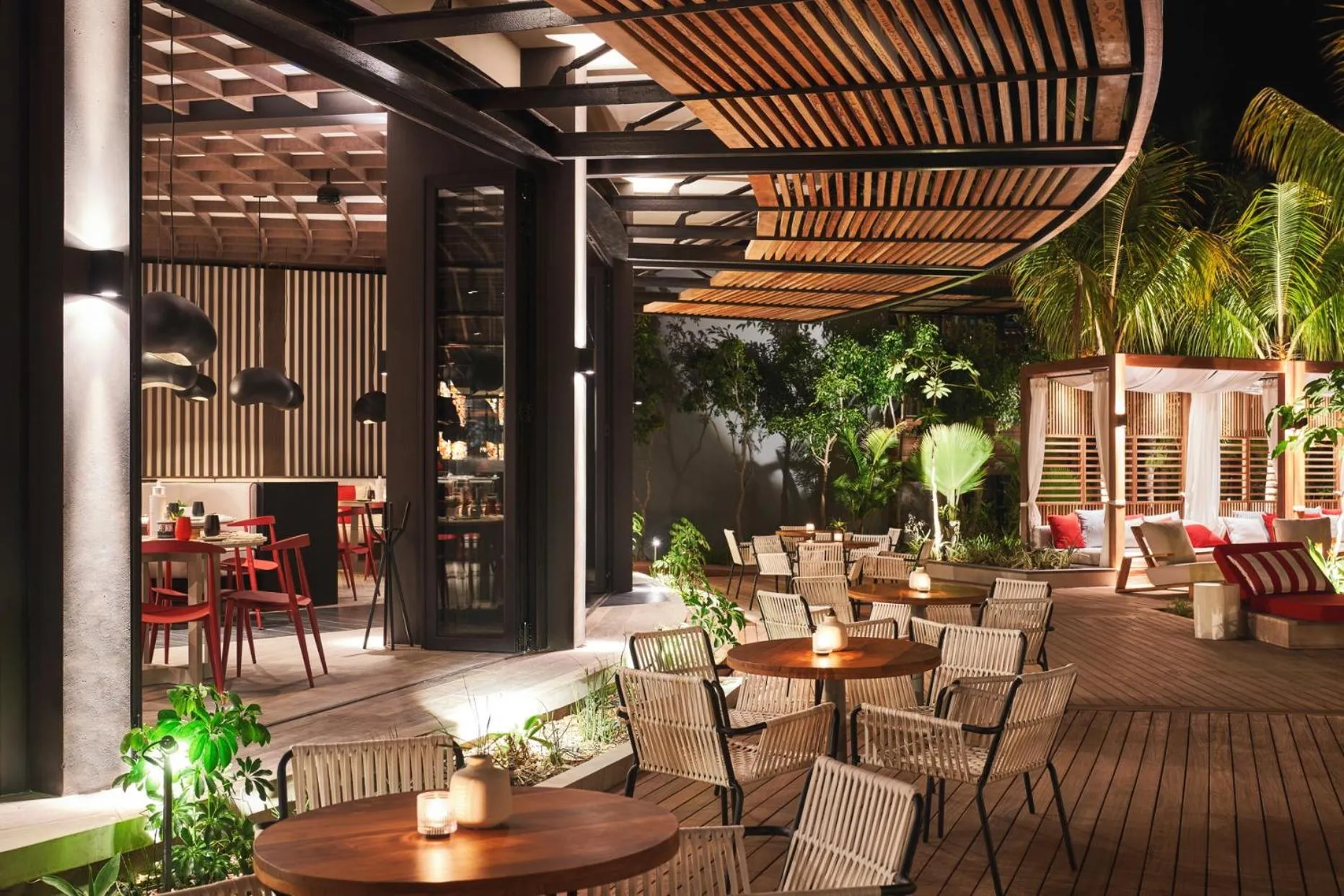 Restaurant/places to eat in LUX* Grand Baie Resort & Residences