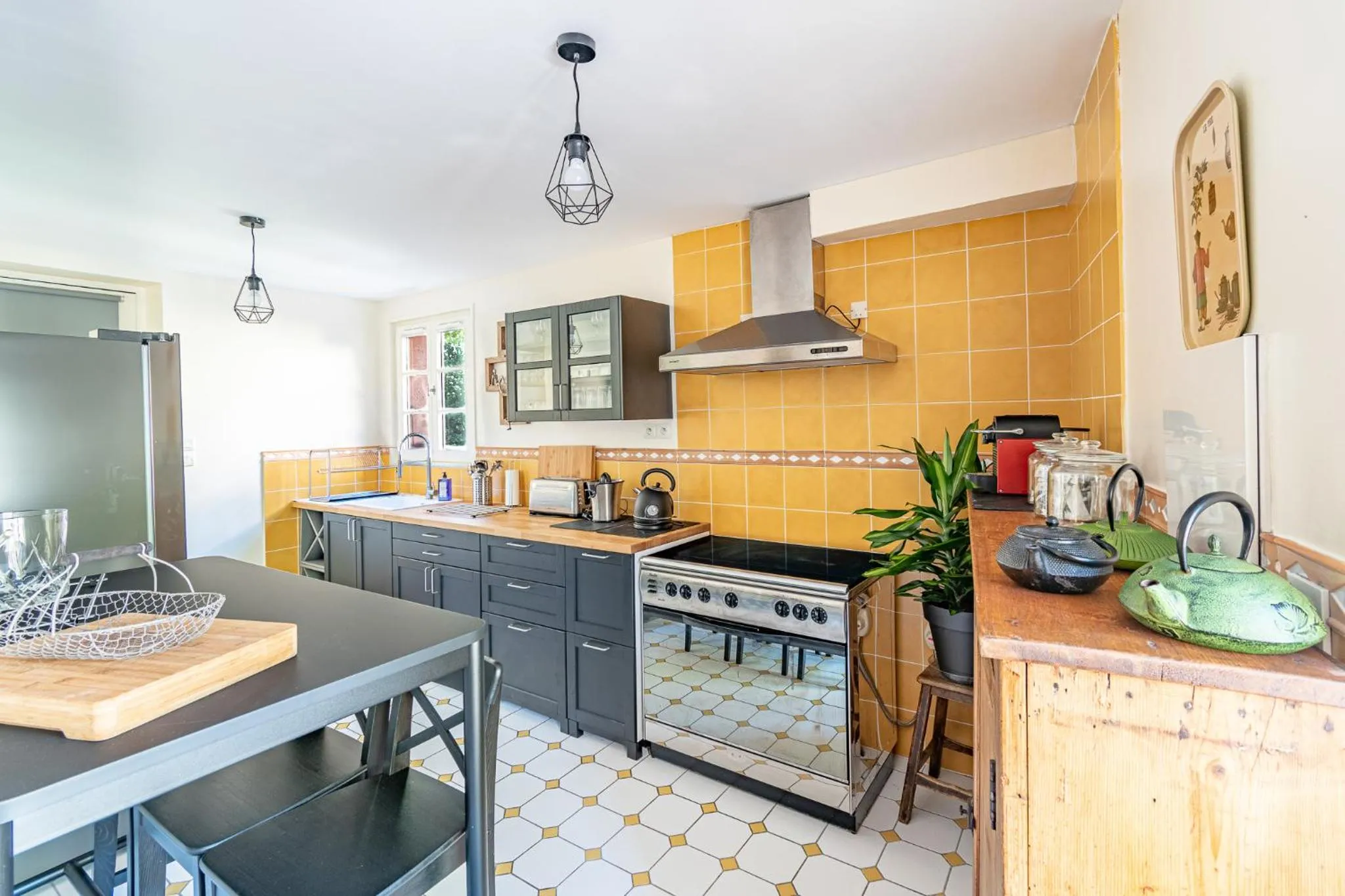 La Demeure de Cybèle - Gite de charme pour 10 personnes en Drôme Provençale