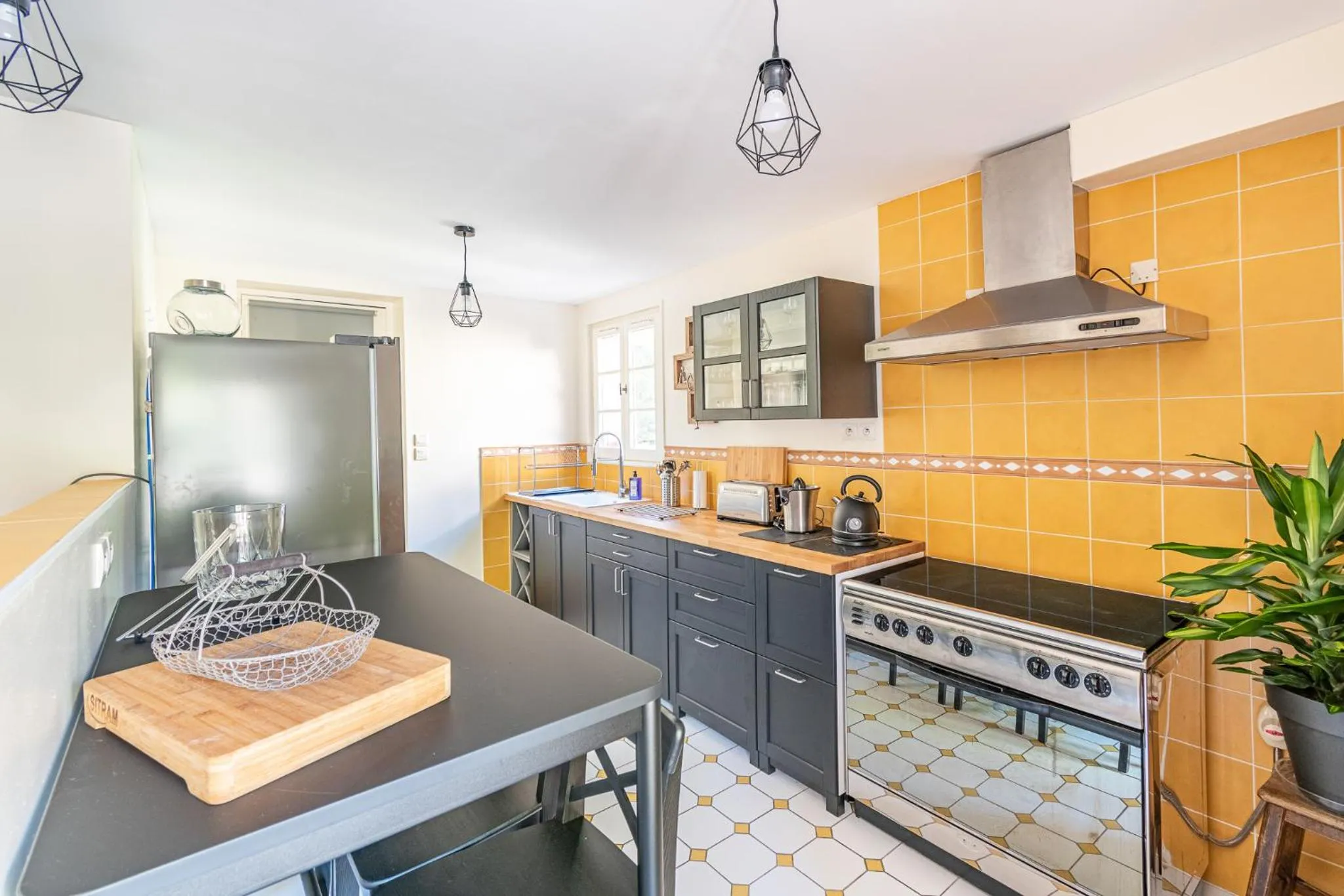 La Demeure de Cybèle - Gite de charme pour 10 personnes en Drôme Provençale