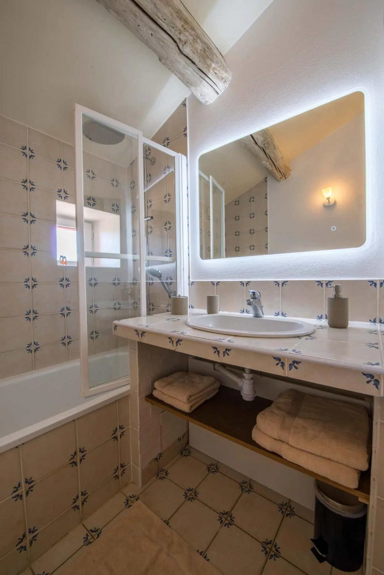 La Demeure de Cybèle - Gite de charme pour 10 personnes en Drôme Provençale