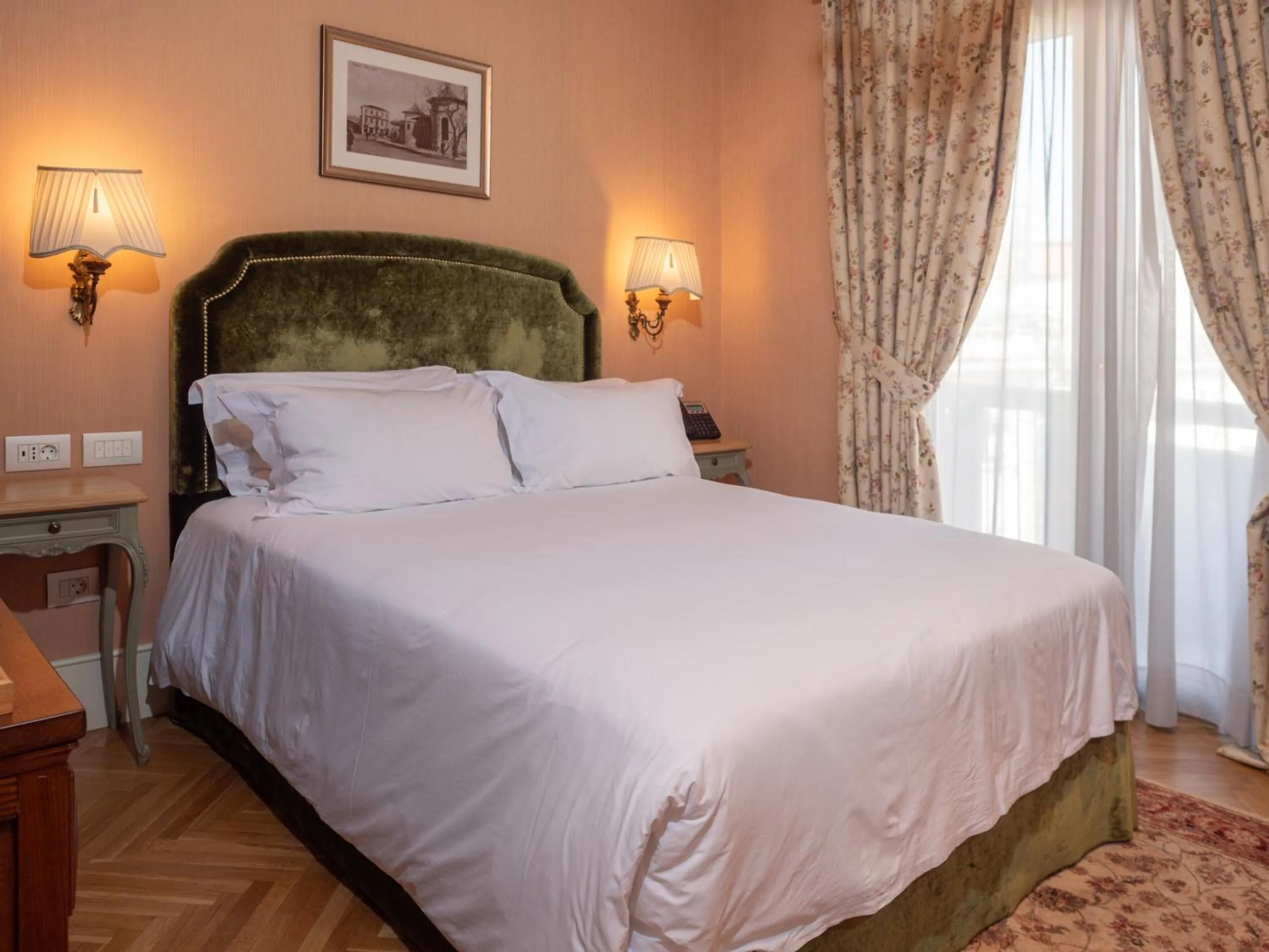 Bed in Ebel Boutique Hotel