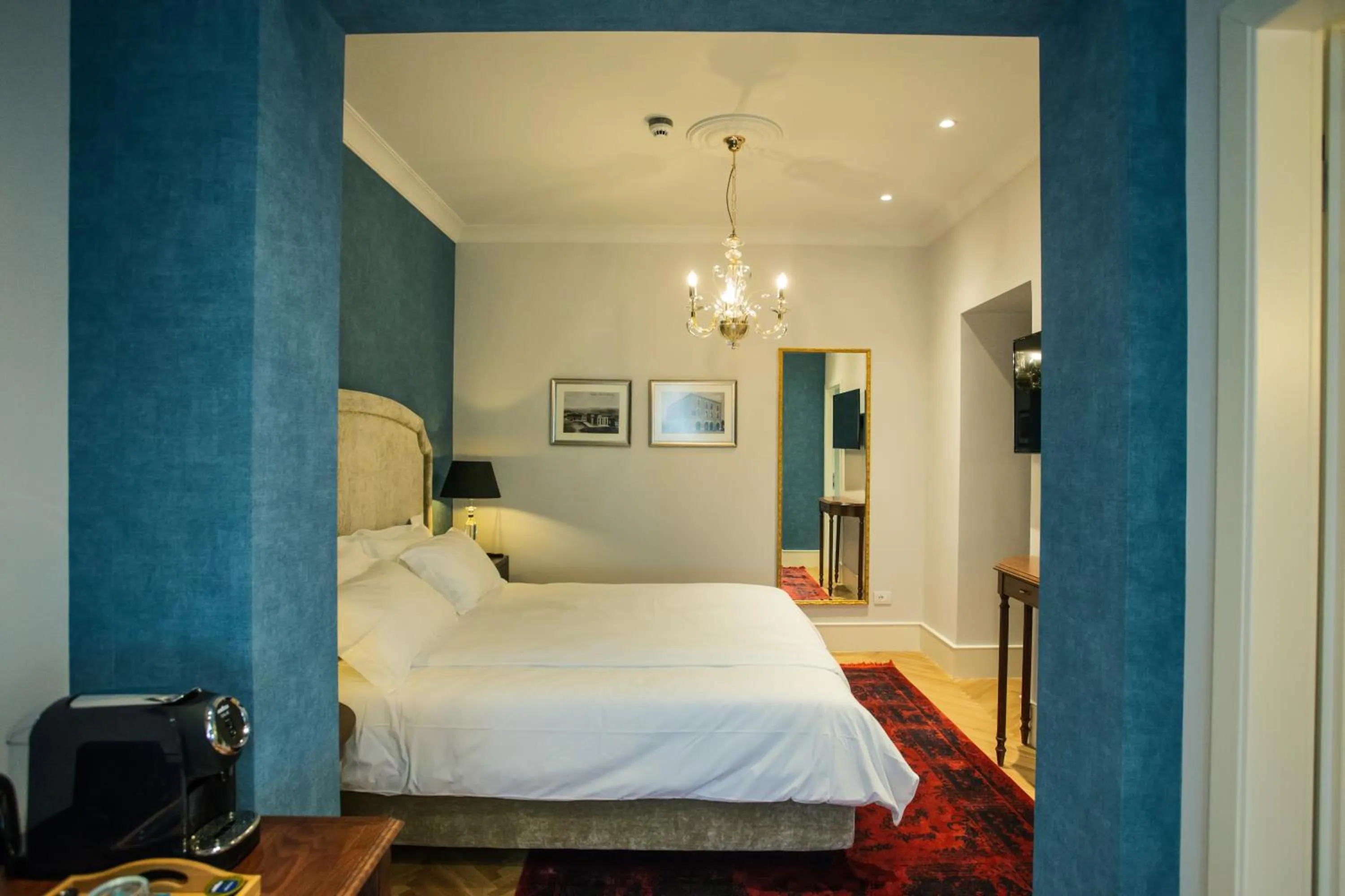 Photo of the whole room, Bed in Ebel Boutique Hotel