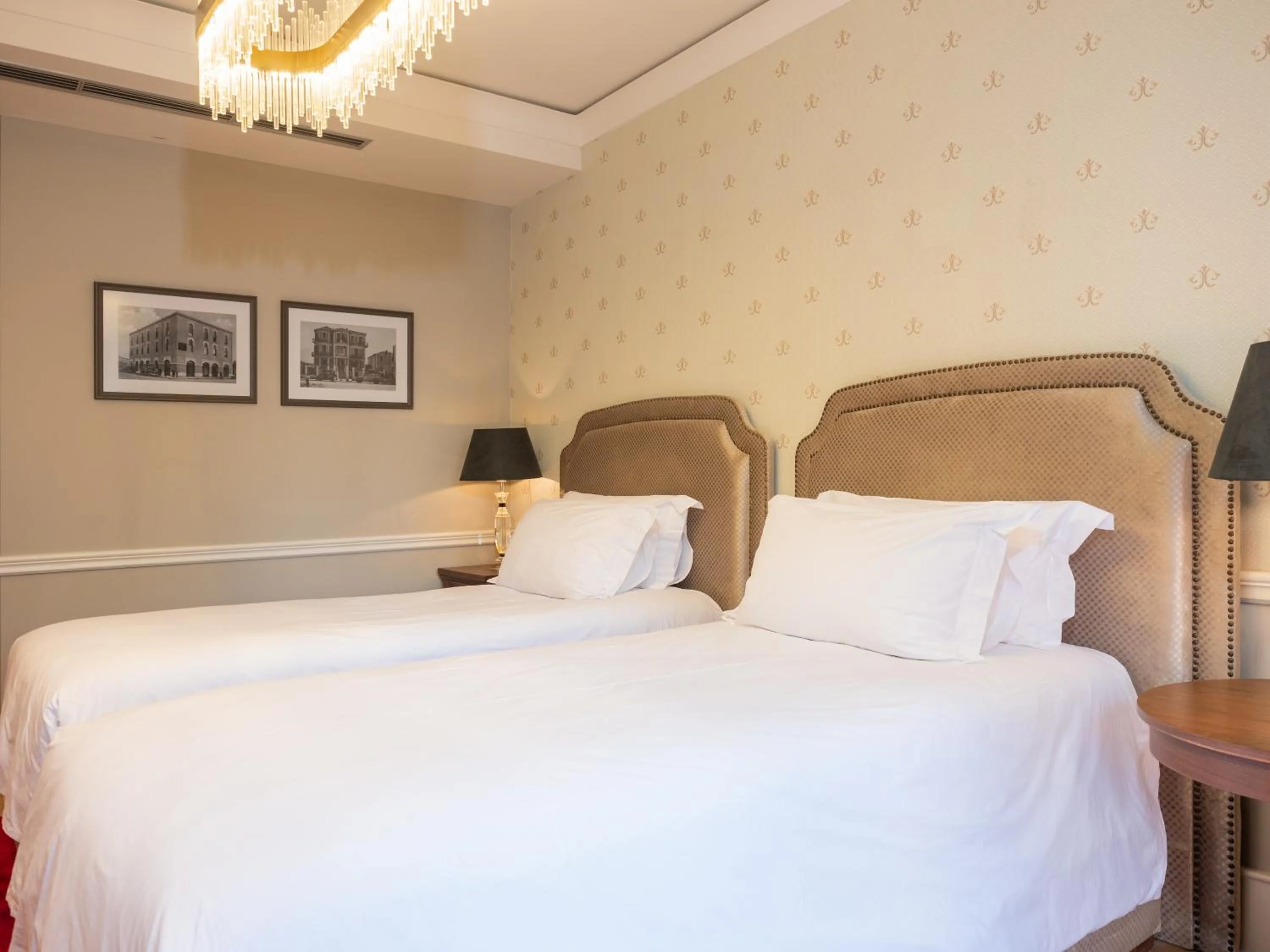 Photo of the whole room, Bed in Ebel Boutique Hotel