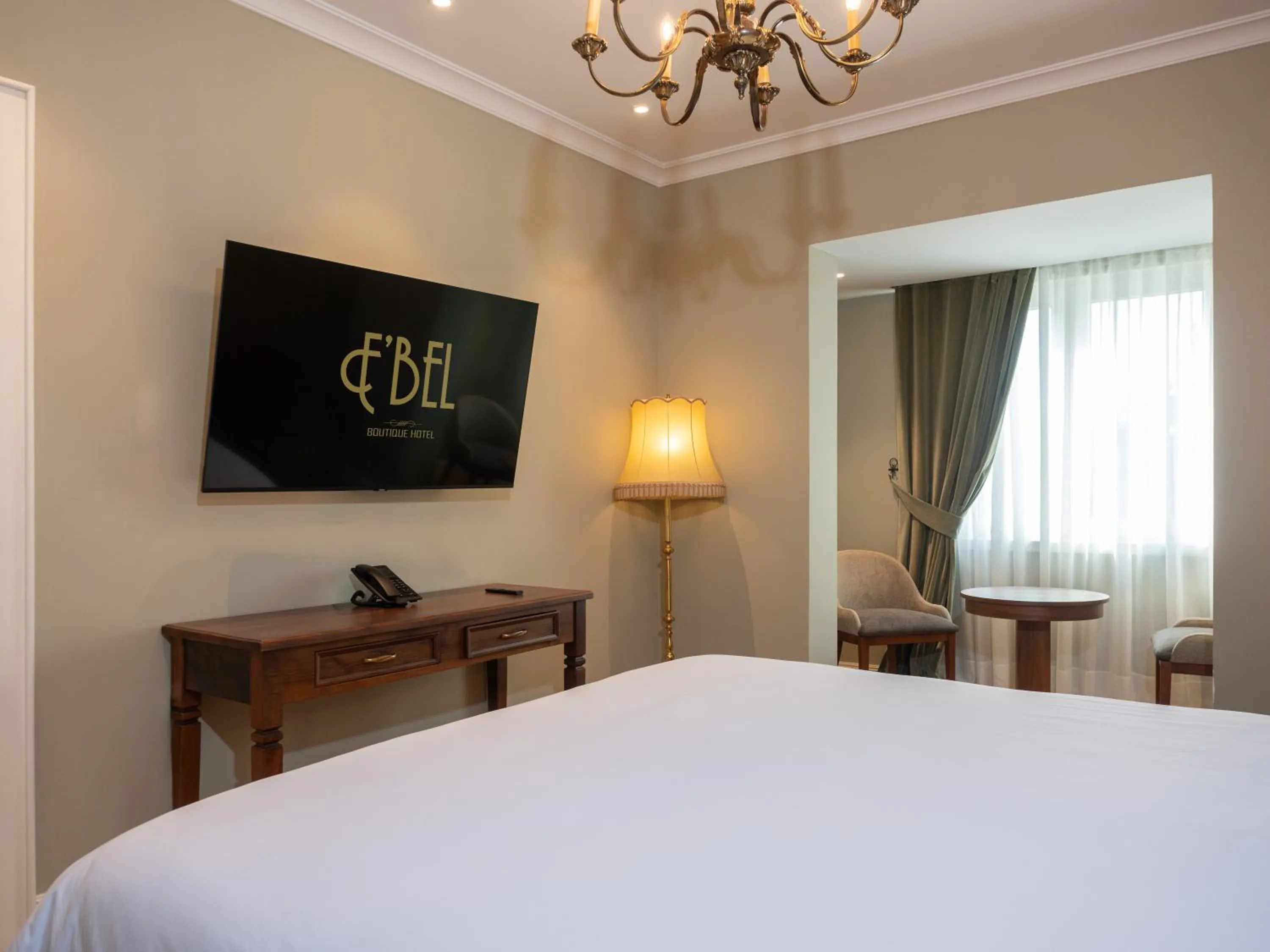 TV and multimedia, Bed in Ebel Boutique Hotel