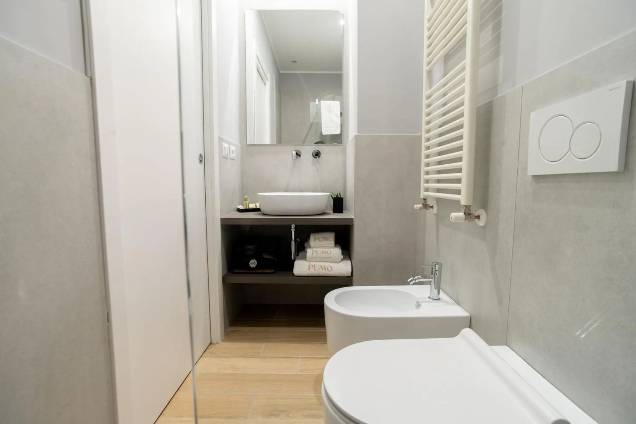 Bathroom in Il Pumo - Apulian Rooms Bari Piazza Moro