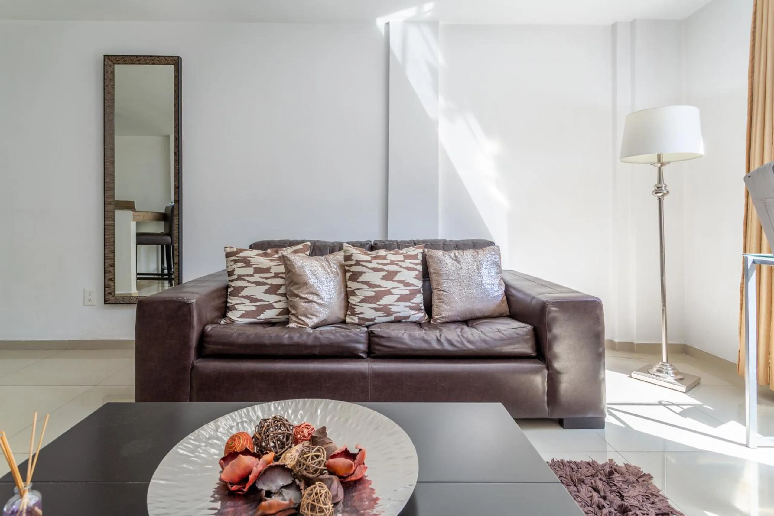 Living room in Suites 259 Condesa