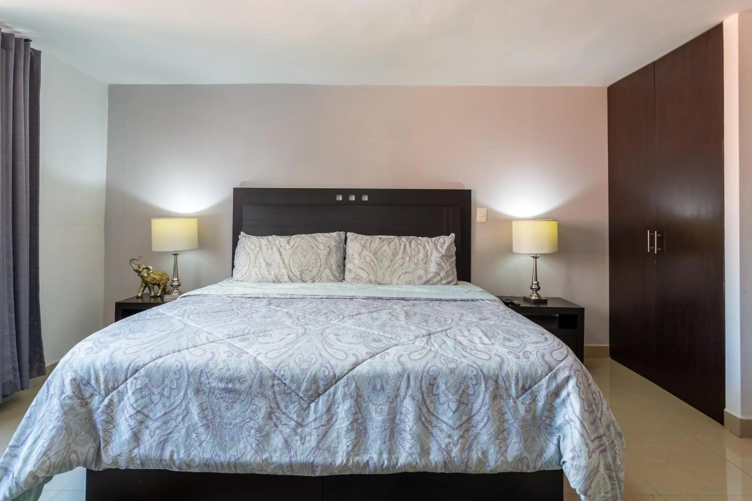 Bed in Suites 259 Condesa