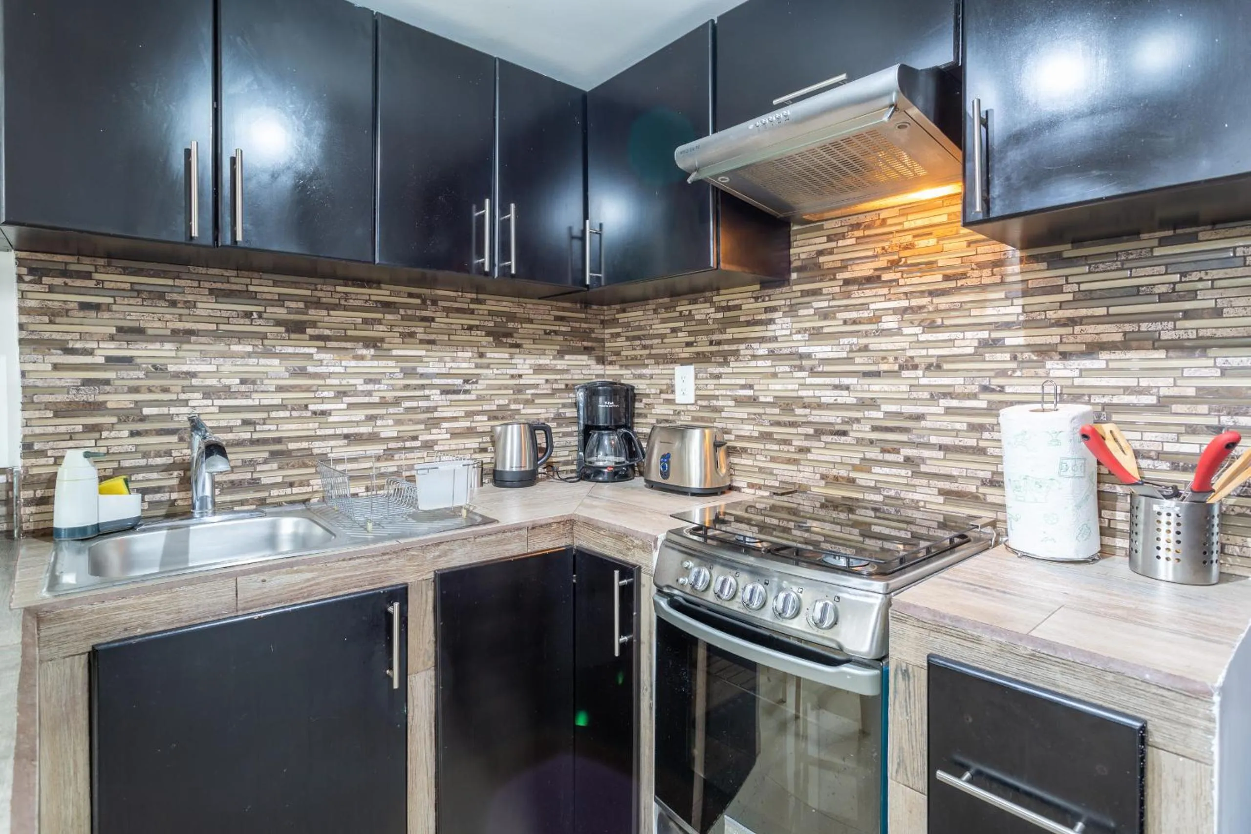 Coffee/tea facilities in Suites 259 Condesa