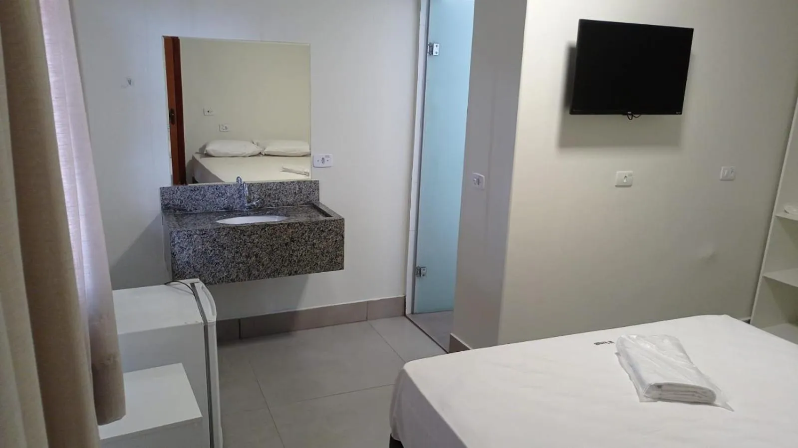 Bed in Hotel Marina Torrano